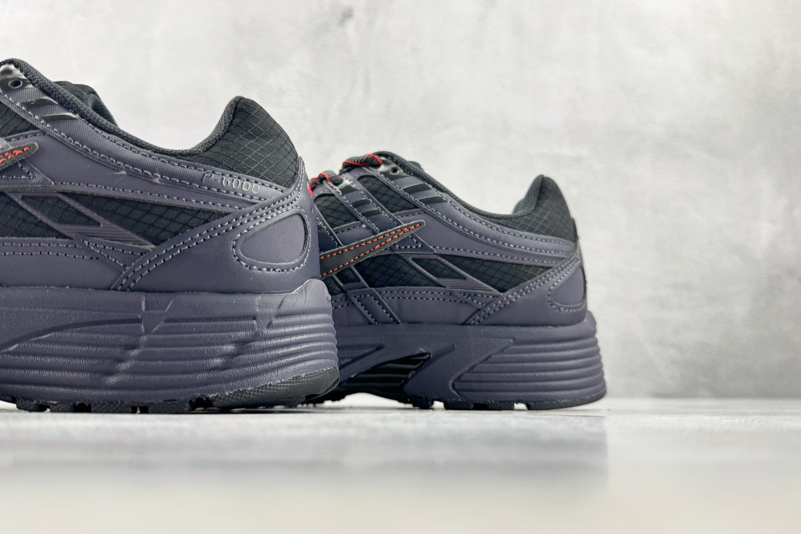 PF 原鞋开发 原数据档案 Nike P-6000 黑暗紫 货号:IQ6590 001 尺码:39 40 40.5 41 PF 原鞋开发 原数据档案 Nike P-6000 黑暗紫 货号:IQ6590 001 尺码:39 40 40.5 41