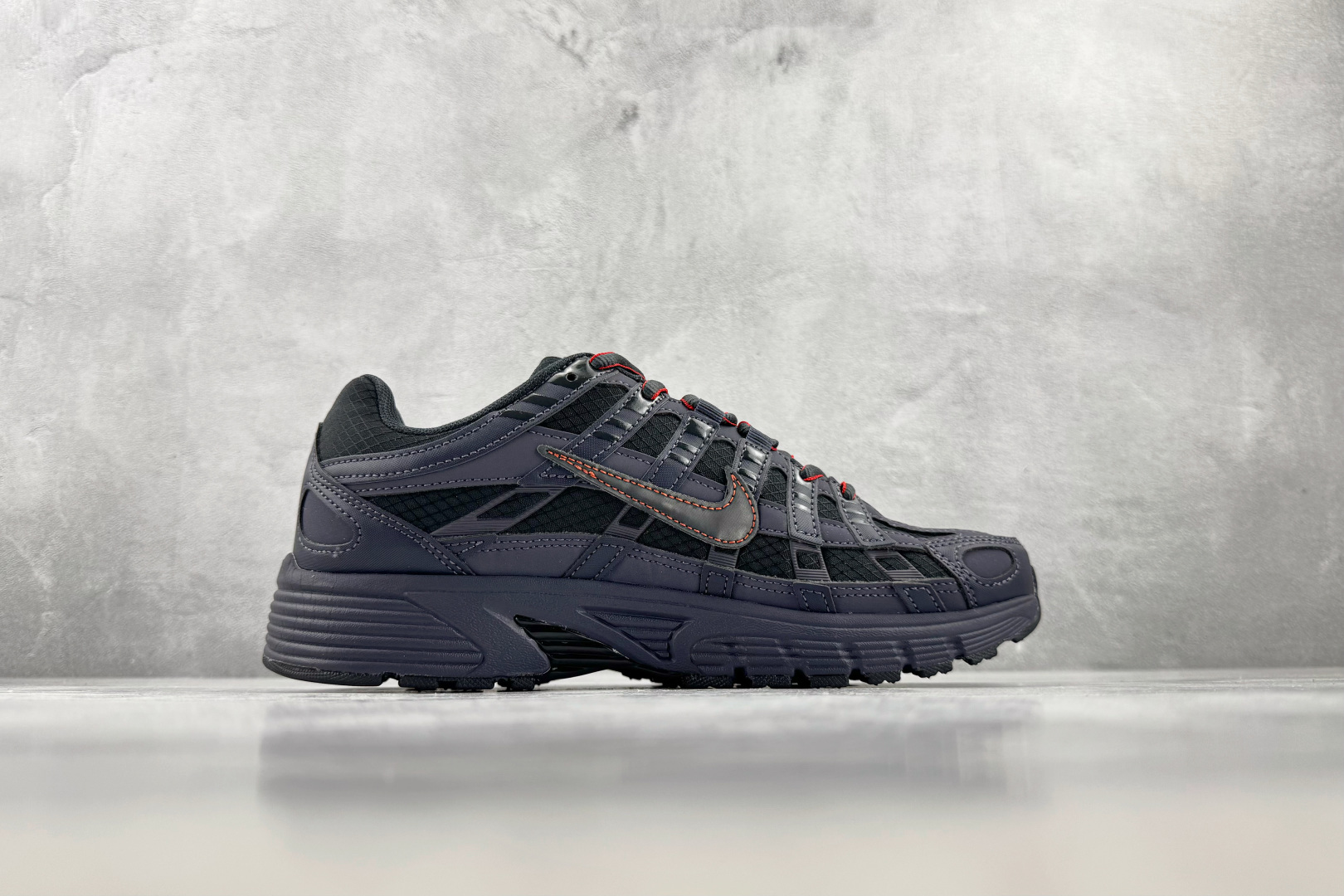 PF 原鞋开发 原数据档案 Nike P-6000 黑暗紫 货号:IQ6590 001 尺码:39 40 40.5 41 PF 原鞋开发 原数据档案 Nike P-6000 黑暗紫 货号:IQ6590 001 尺码:39 40 40.5 41