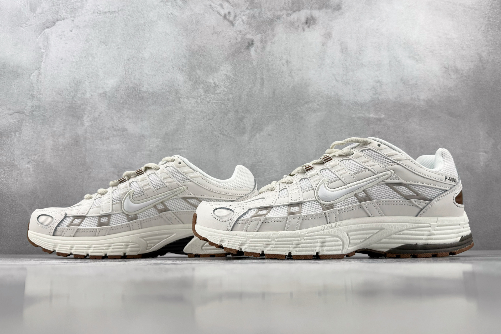 PF 原鞋开发 原数据档案 Nike P-6000 浅白灰 货号：CD6404 606 尺码：36 36.5 37.5 