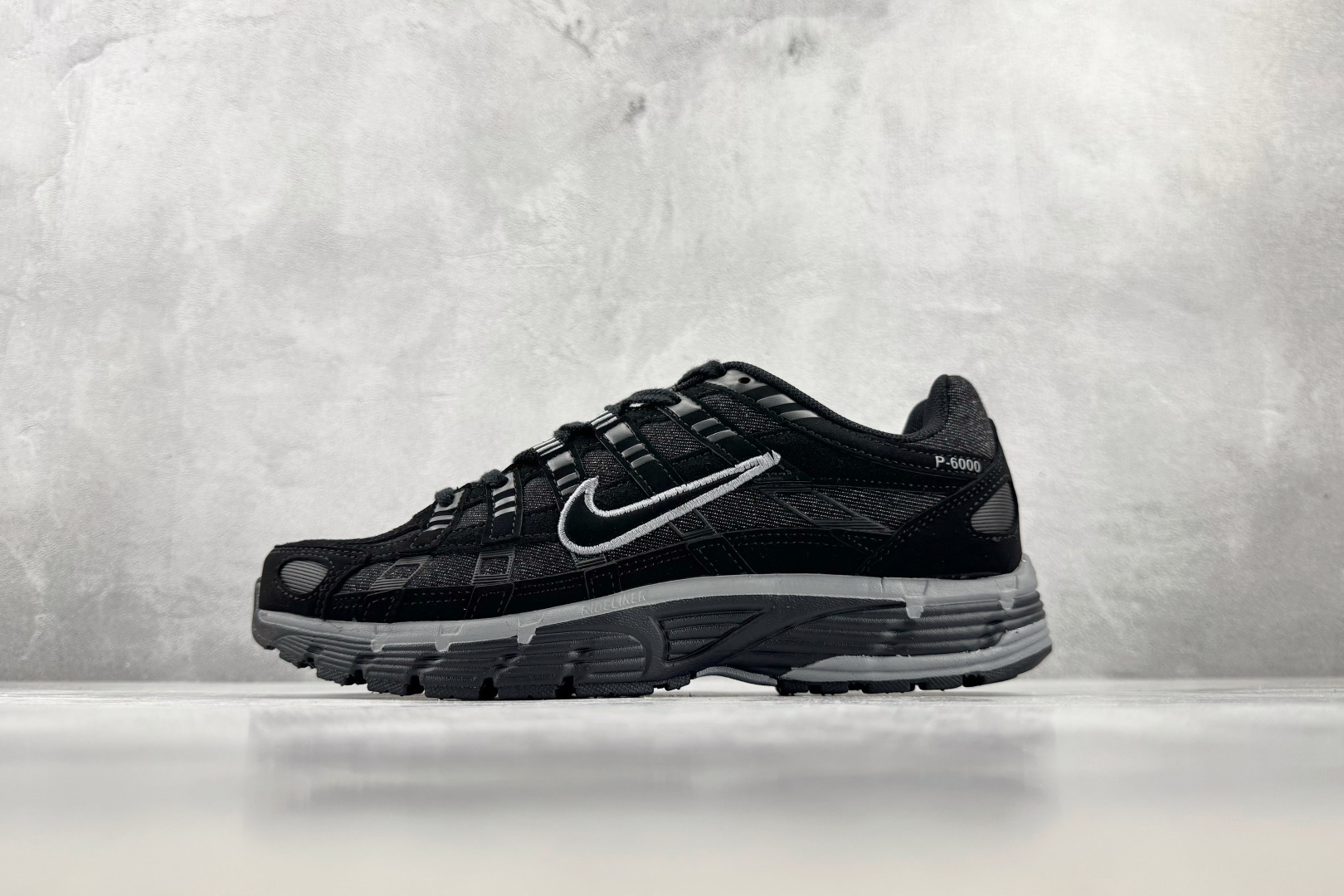 PF 原鞋开发 原数据档案 Nike P-6000 黑武士 货号：IV6029 001 尺码：36 36.5 37.5 