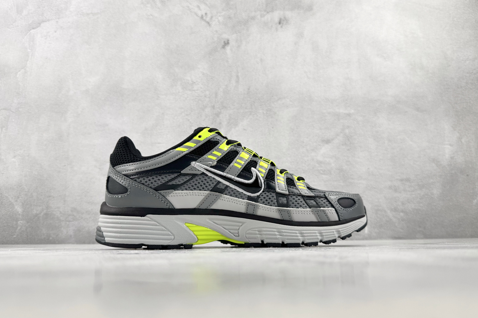 PF 原鞋开发 原数据档案 Nike P-6000 深灰绿 货号:CD6404 034 尺码:39 40 40.5 41 PF 原鞋开发 原数据档案 Nike P-6000 深灰绿 货号:CD6404 034 尺码:39 40 40.5 41
