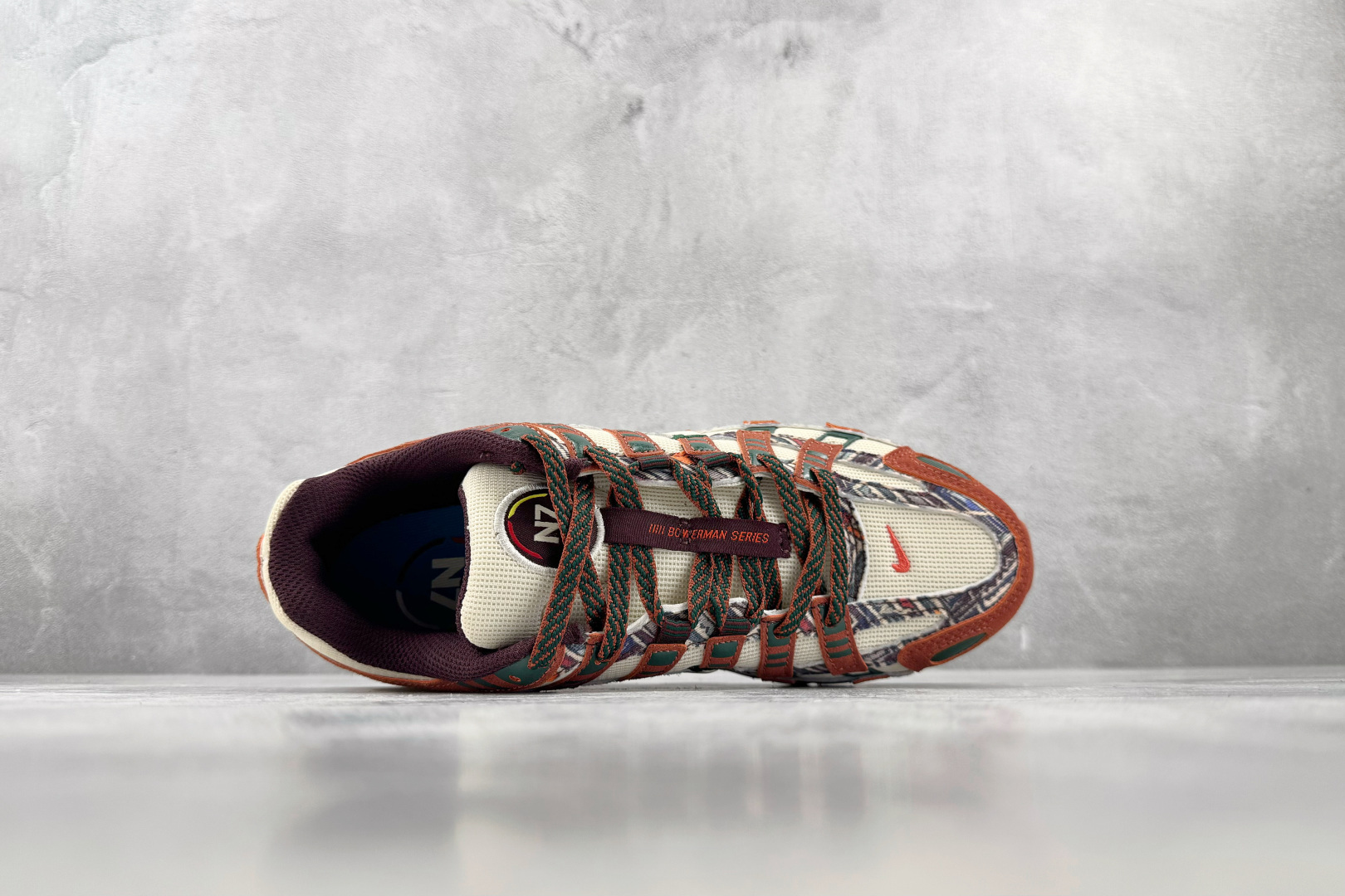 PF 原鞋开发 原数据档案 Nike P-6000 迷彩红 货号：IQ0598 209 尺码：36 36.5 37.5 