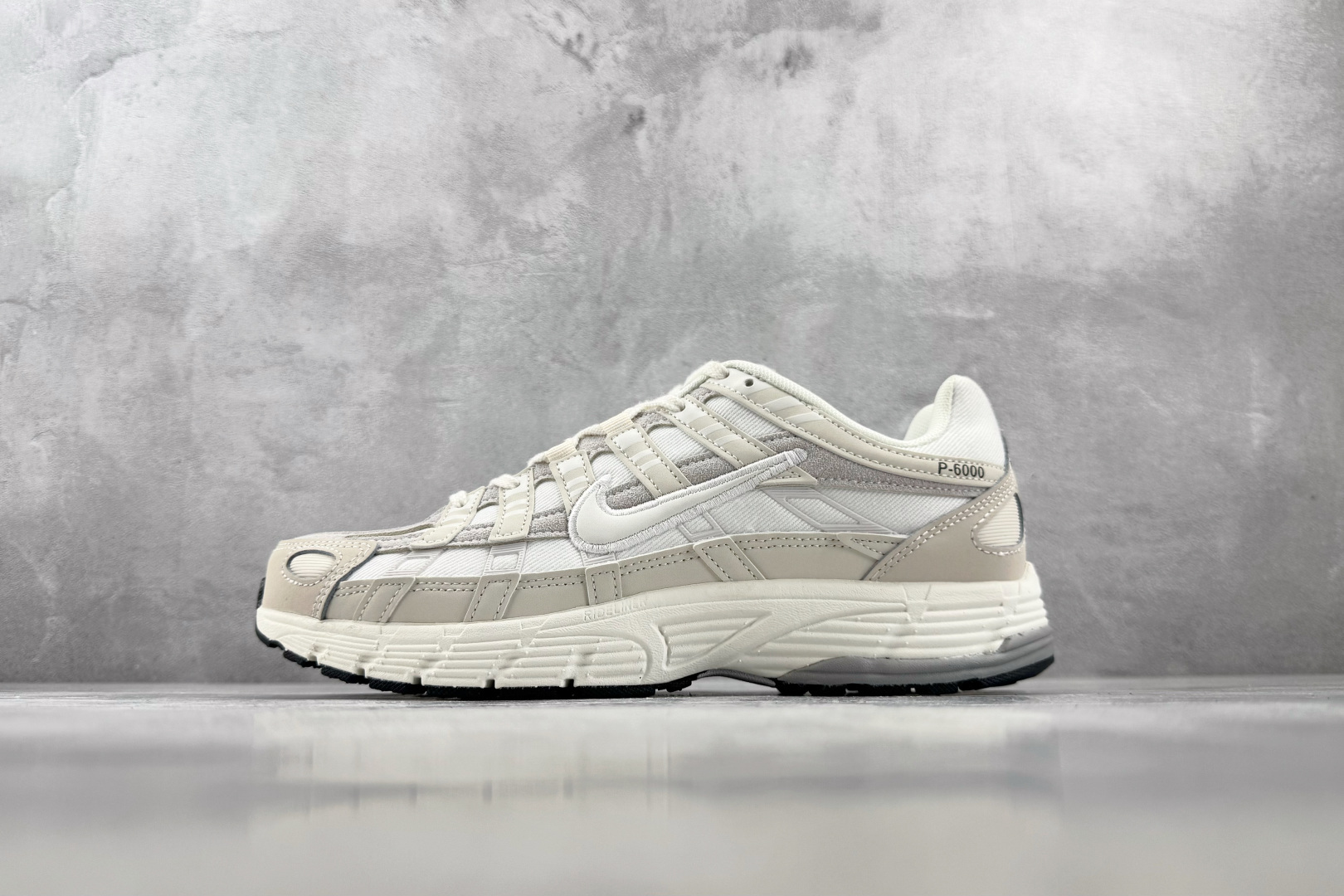 PF 原鞋开发 原数据档案 Nike P-6000 米白灰 货号：IV6029 030 尺码：36 36.5 37.5 
