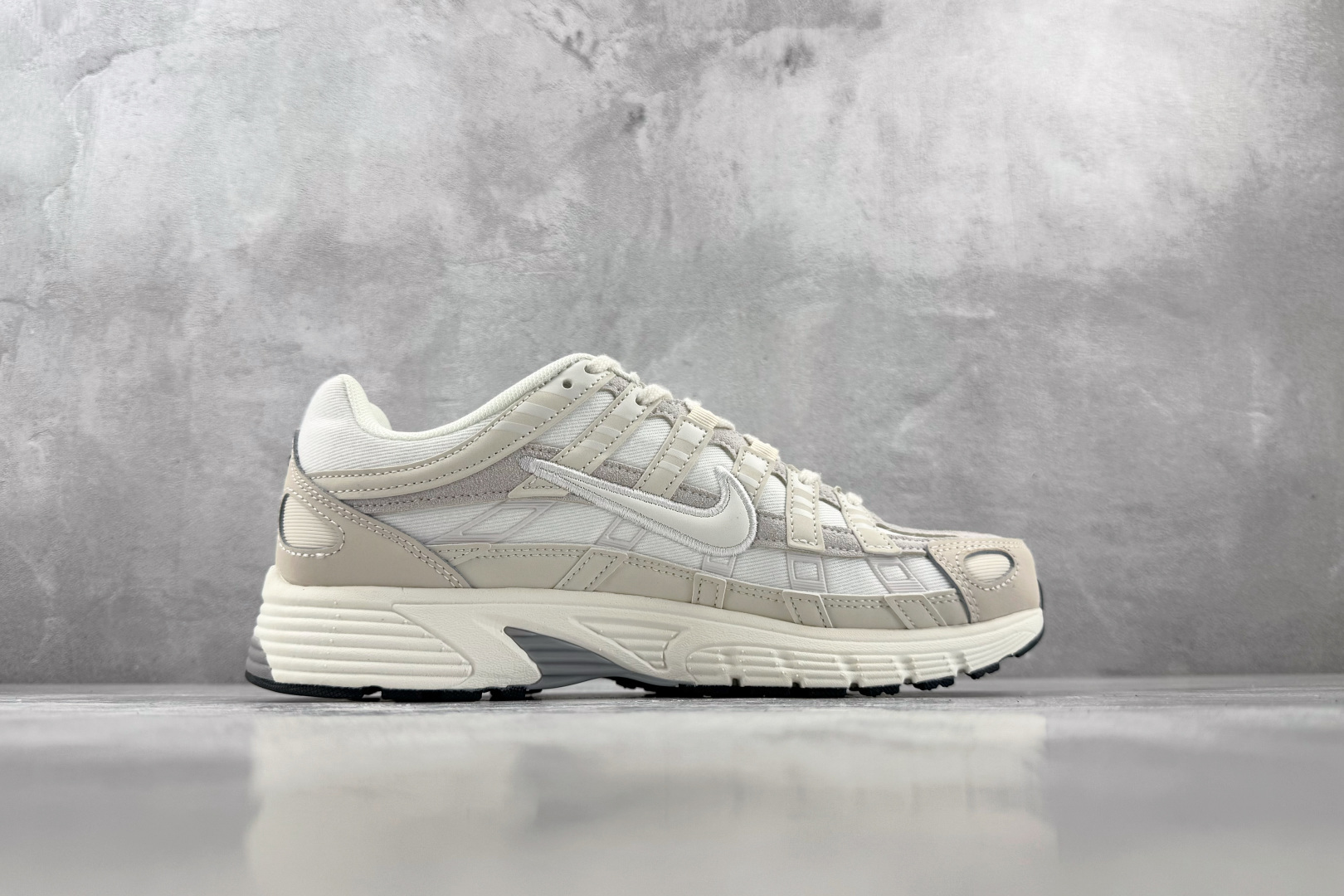 PF 原鞋开发 原数据档案 Nike P-6000 米白灰 货号：IV6029 030 尺码：36 36.5 37.5 