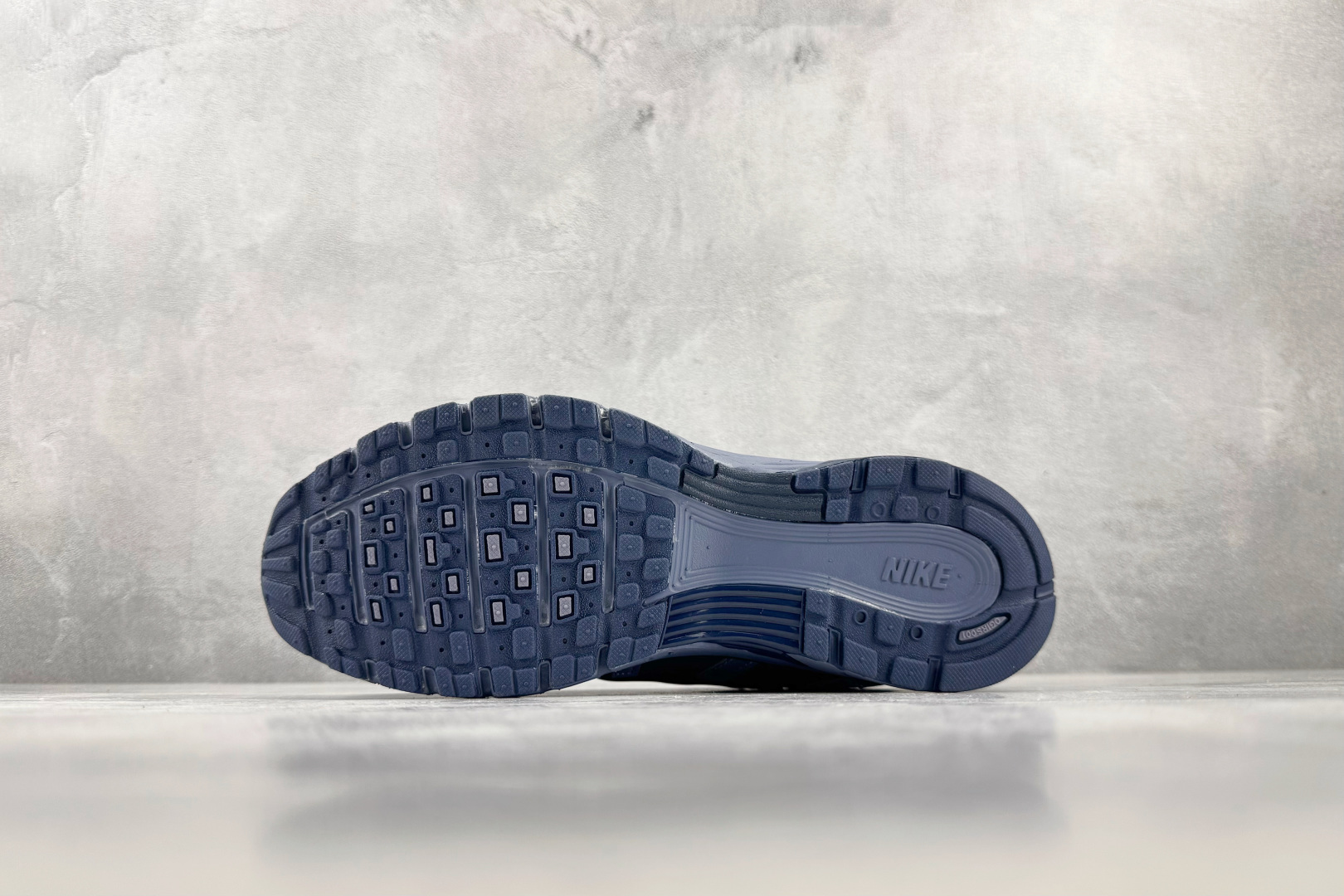PF 原鞋开发 原数据档案 Nike P-6000 午夜蓝 货号：IM5237 400 尺码：39 40 40.5 41