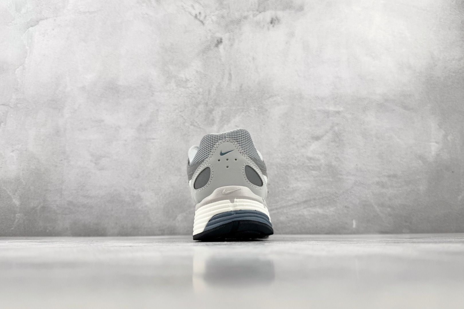PF 原鞋开发 原数据档案 Nike P-6000 烟灰蓝 货号:IR5297 003 尺码:39 40 40.5 41 PF 原鞋开发 原数据档案 Nike P-6000 烟灰蓝 货号:IR5297 003 尺码:39 40 40.5 41
