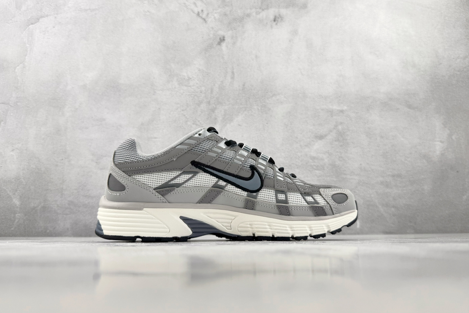 PF 原鞋开发 原数据档案 Nike P-6000 烟灰蓝 货号:IR5297 003 尺码:39 40 40.5 41 PF 原鞋开发 原数据档案 Nike P-6000 烟灰蓝 货号:IR5297 003 尺码:39 40 40.5 41