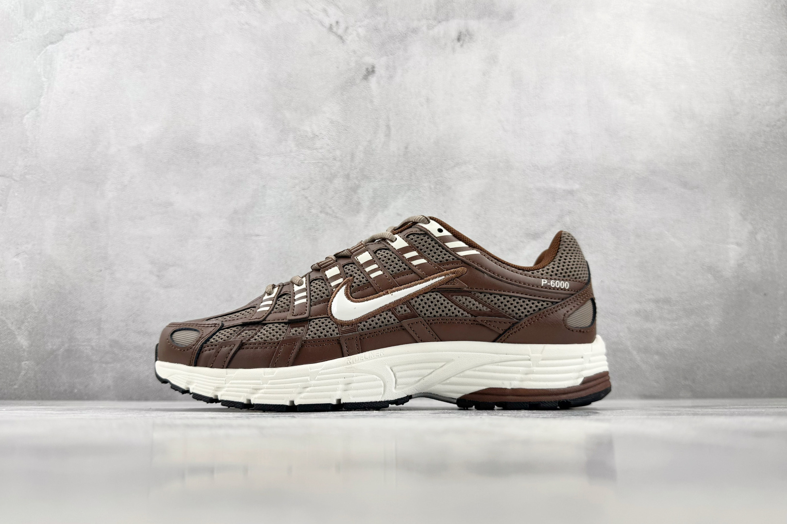 PF 原鞋开发 原数据档案 Nike P-6000 棕褐色 货号：BV1021 200 尺码：39 40 40.5 41