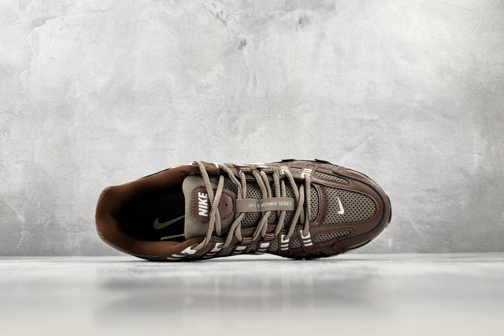 PF 原鞋开发 原数据档案 Nike P-6000 棕褐色 货号:BV1021 200 尺码:39 40 40.5 41 PF 原鞋开发 原数据档案 Nike P-6000 棕褐色 货号:BV1021 200 尺码:39 40 40.5 41