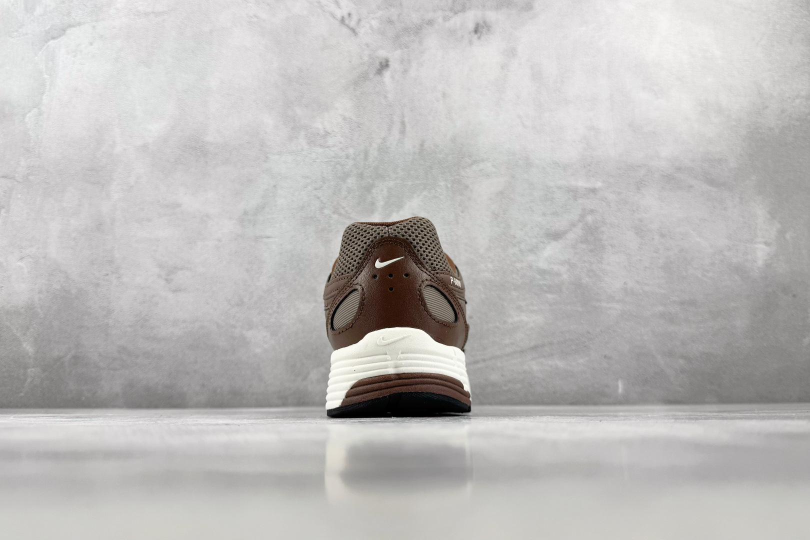 PF 原鞋开发 原数据档案 Nike P-6000 棕褐色 货号:BV1021 200 尺码:39 40 40.5 41 PF 原鞋开发 原数据档案 Nike P-6000 棕褐色 货号:BV1021 200 尺码:39 40 40.5 41