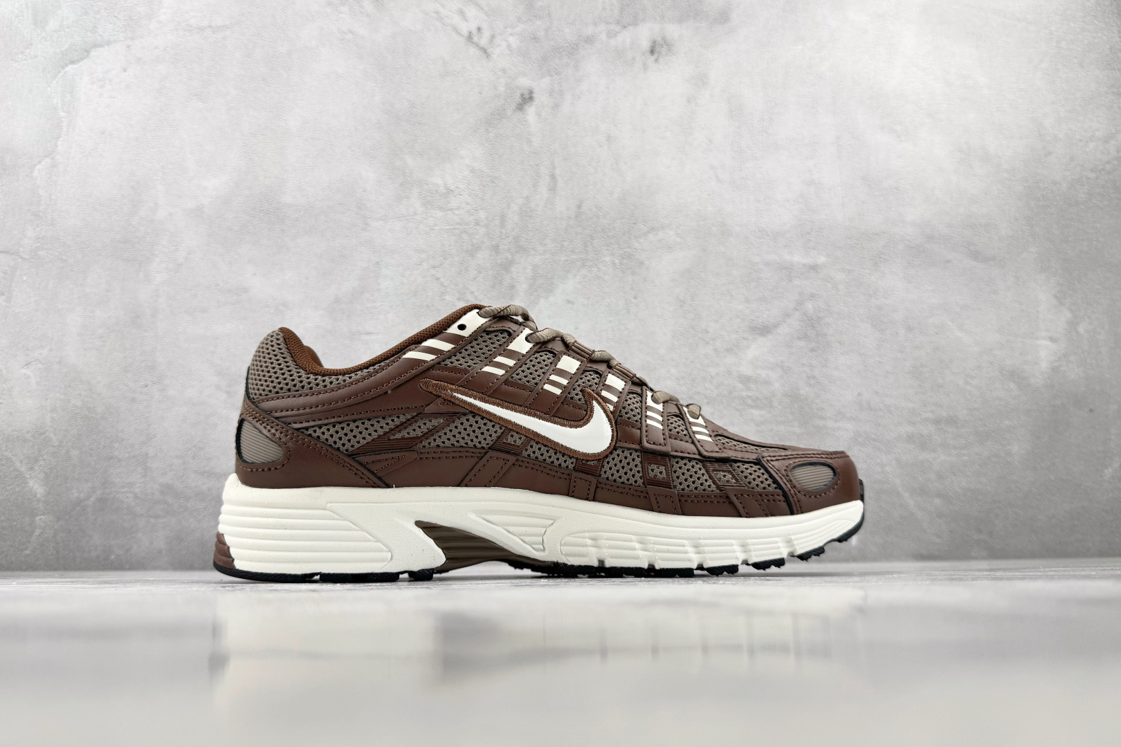 PF 原鞋开发 原数据档案 Nike P-6000 棕褐色 货号:BV1021 200 尺码:39 40 40.5 41 PF 原鞋开发 原数据档案 Nike P-6000 棕褐色 货号:BV1021 200 尺码:39 40 40.5 41