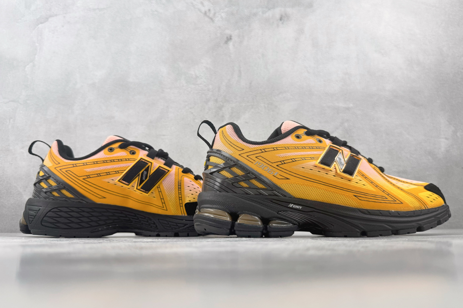 C 版 大厂出品 New Balance U1906 黑黄 货号：U 尺码：36 36.5 37 38.5 39 40 