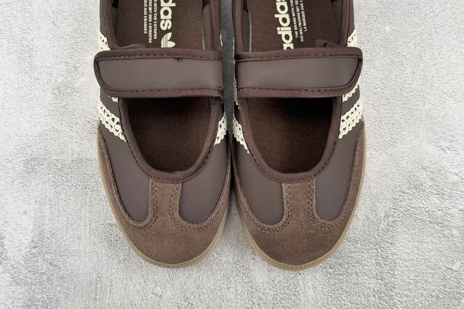 R版 出口订单 adidas originals Samba Jane 棕色 货号：LA4120 尺码：35.5 36 