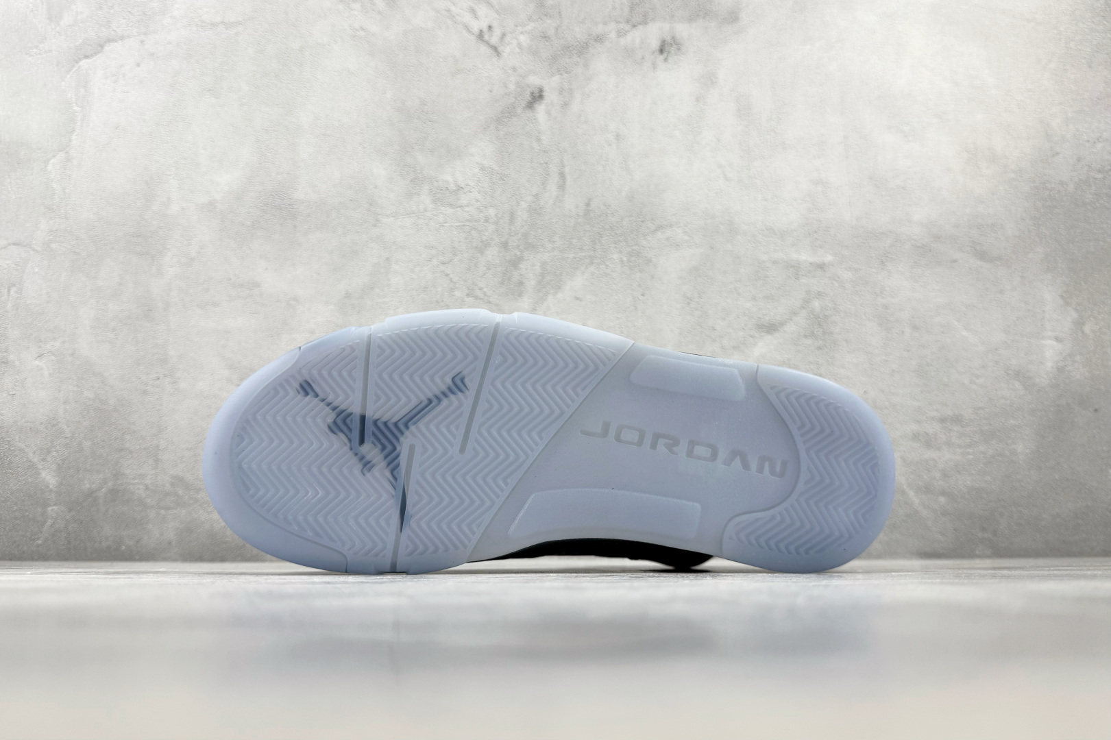 PB 外贸批次 Jordan Air Jordan 5 Retro "Wolf Grey" 狼灰 货号：DD0587-0