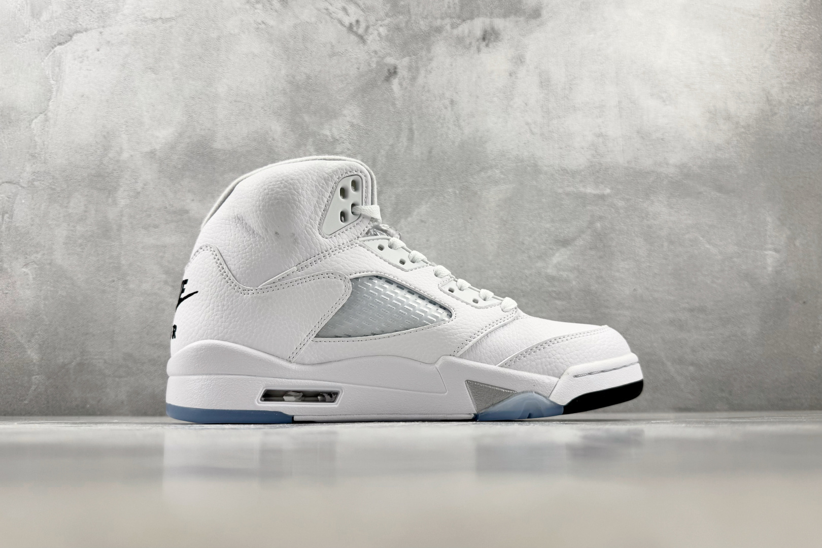 PB 外贸批次 Jordan Air Jordan 5 Retro OG "White Metallic" 白色 货号：