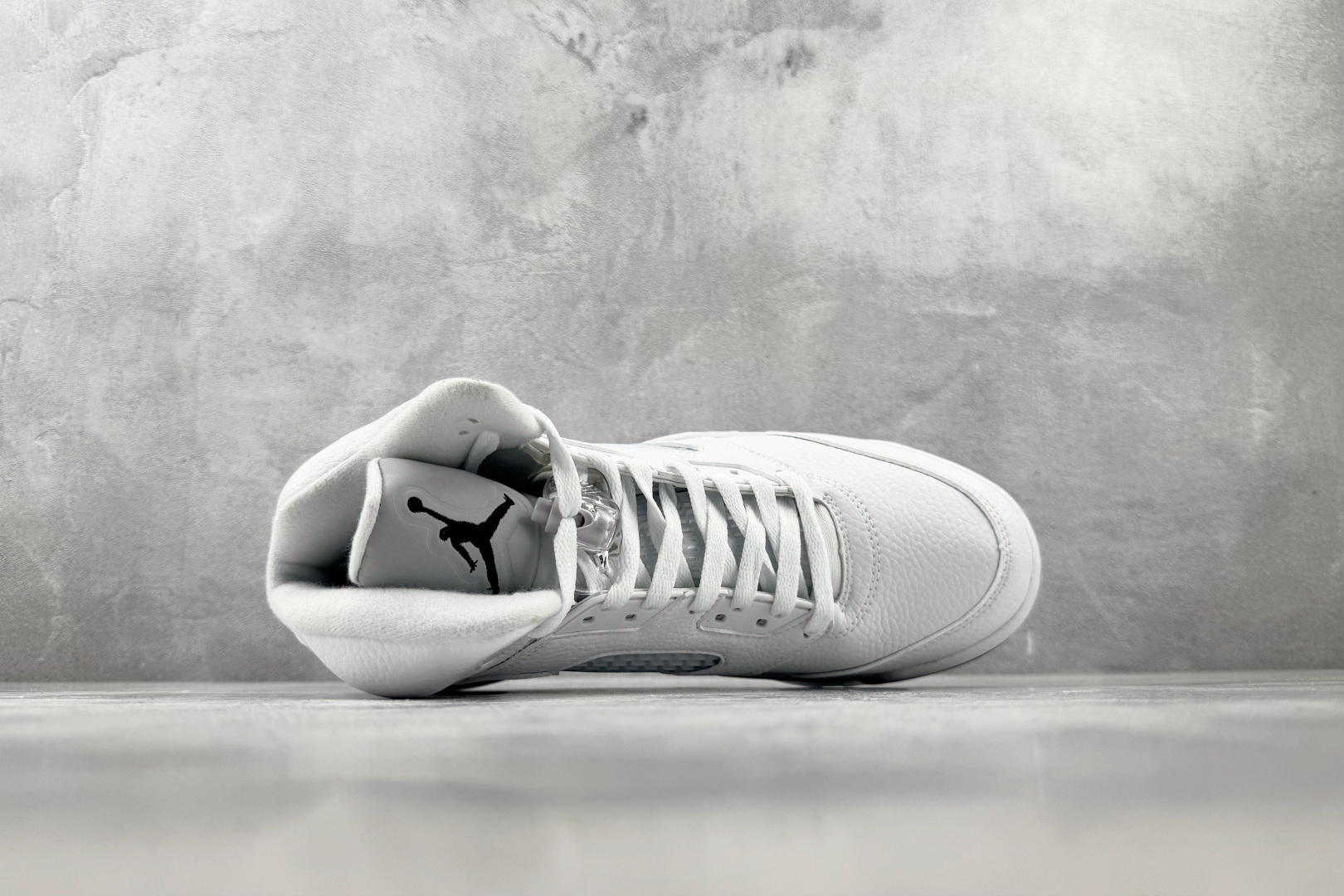 PB 外贸批次 Jordan Air Jordan 5 Retro OG "White Metallic" 白色 货号：
