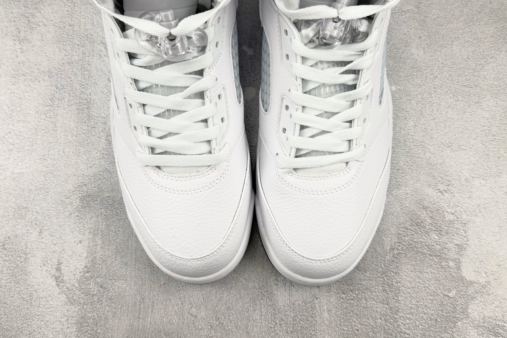 PB 外贸批次 Jordan Air Jordan 5 Retro OG "White Metallic" 白色 货号：