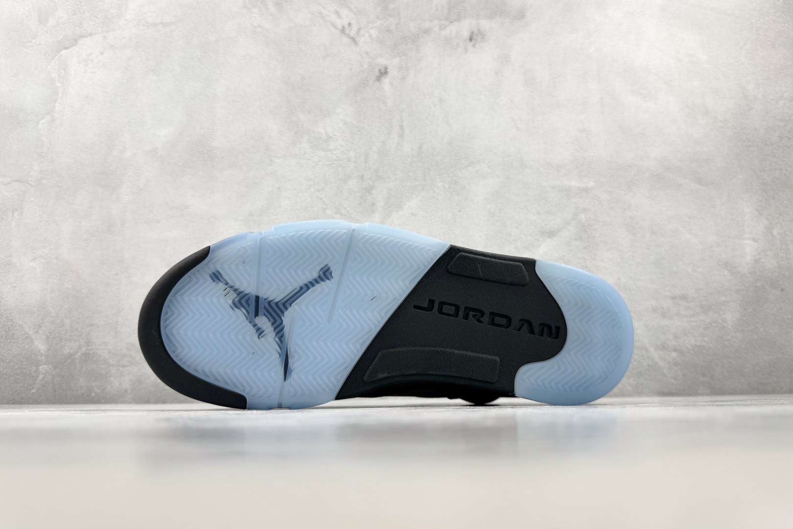 PB 外贸批次 Jordan Air Jordan 5 Retro Black Metallic 黑银 货号:-003 PB 外贸批次 Jordan Air Jordan 5 Retro Black Metallic 黑银 货号:-003