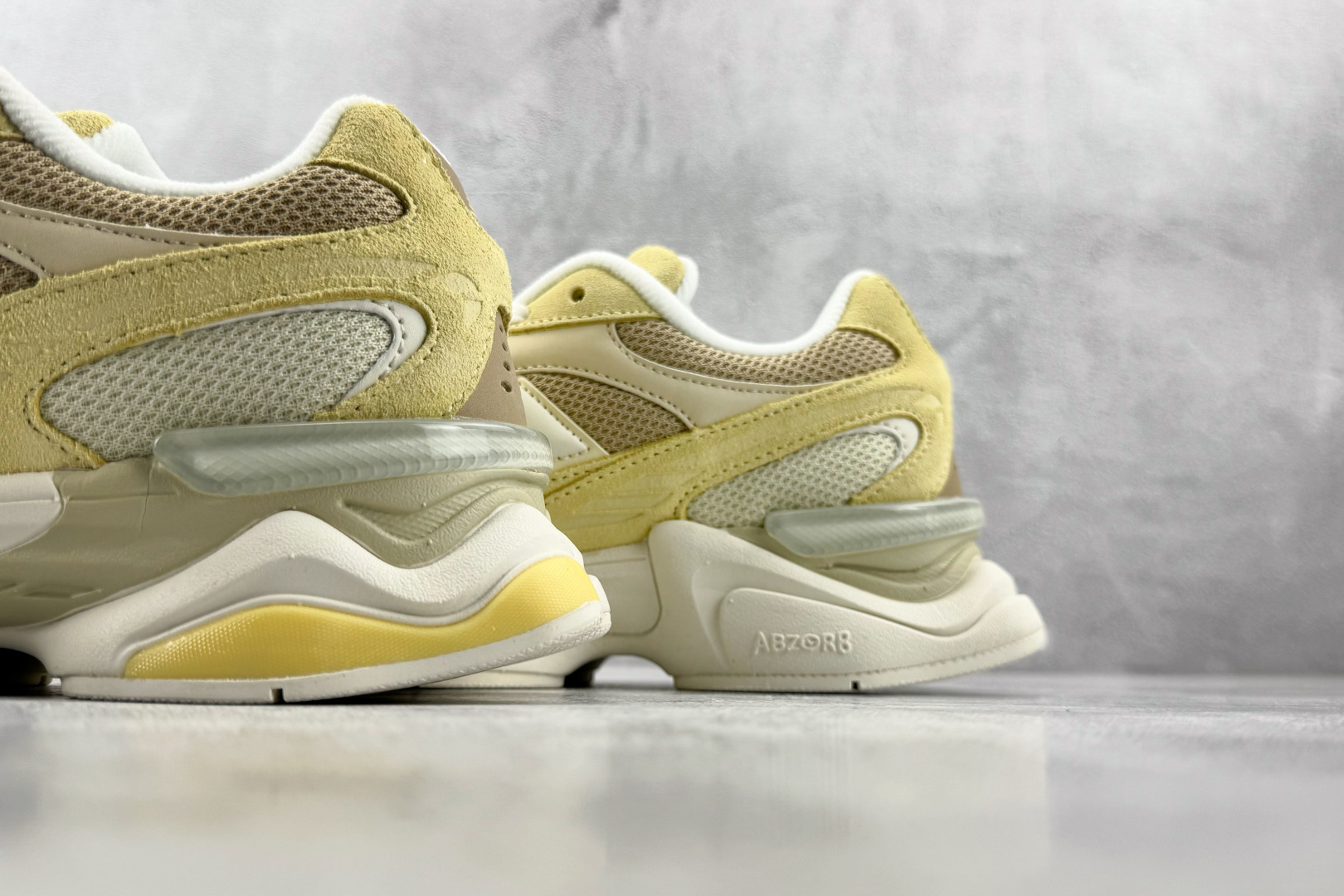 C 版 大厂出品 New Balance NB 9060 黄色 货号：U90606U0 尺码：36 36.5 37 38