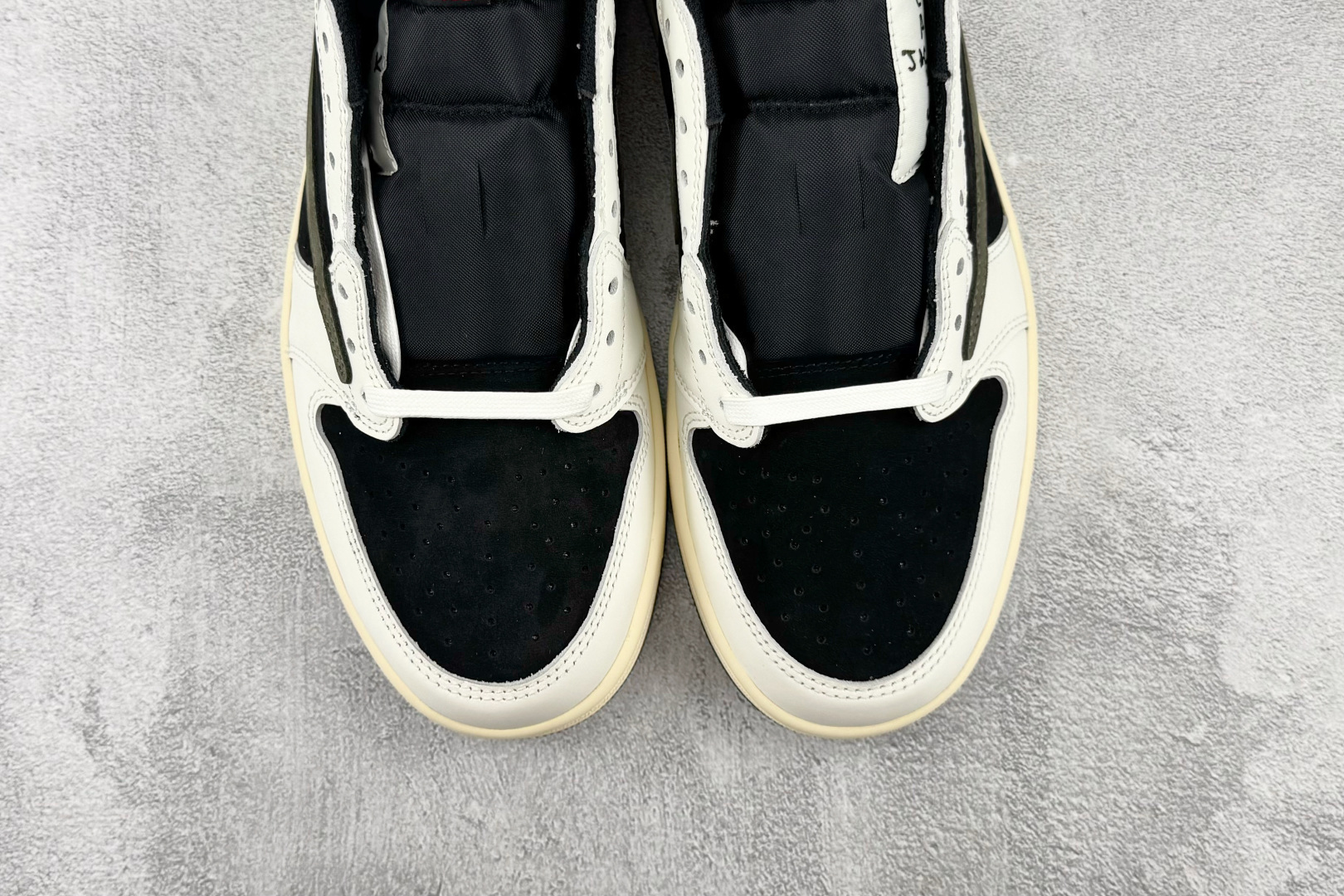 GX 顶级纯原 完美复刻 Jordan × Travis Scott Air Jordan 1 Low 倒钩5.0 Me GX 顶级纯原 完美复刻 Jordan × Travis Scott Air Jordan 1 Low 倒钩5.0 Me