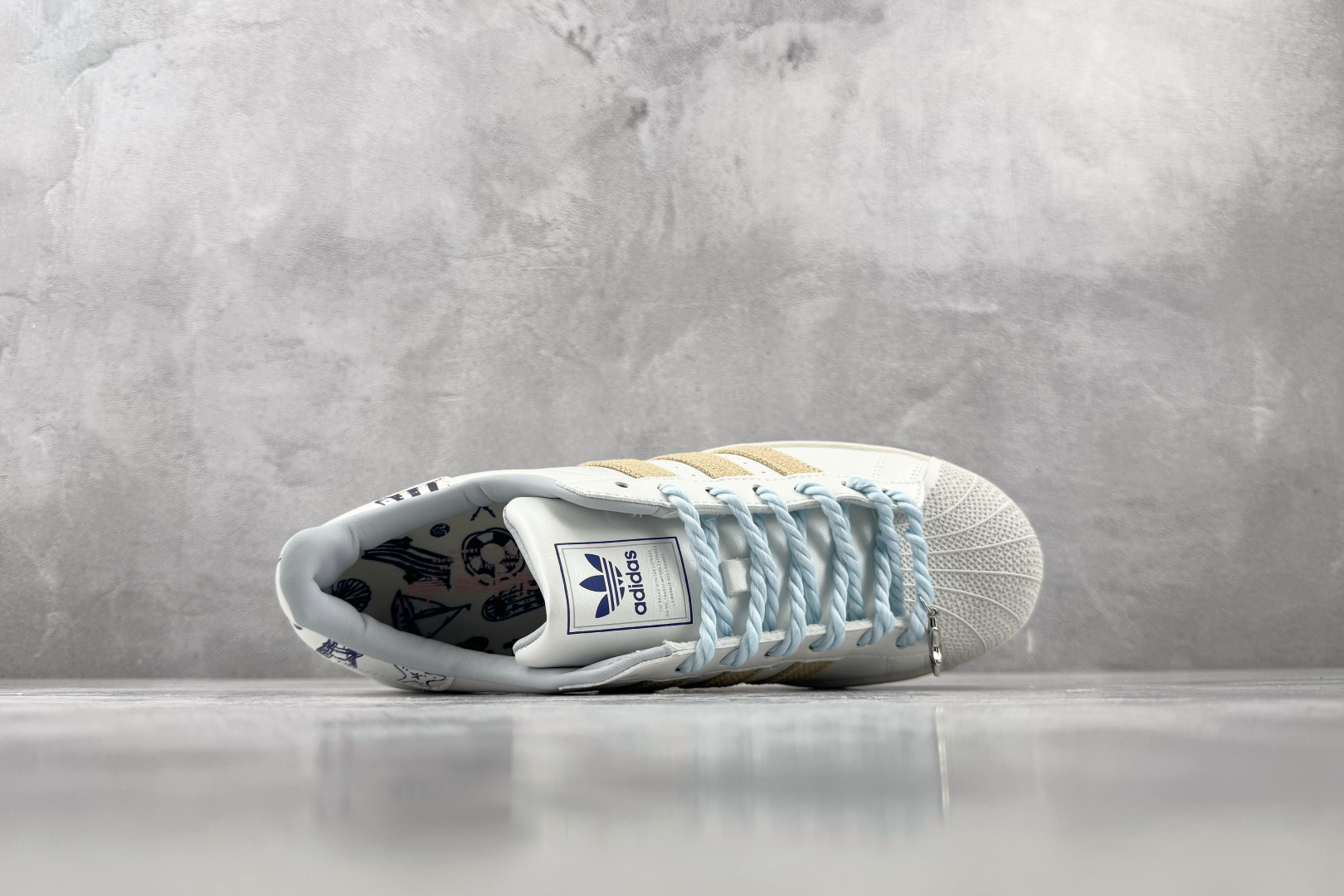 DH adidas originals Superstar 2 亮白 货号:LB9763 尺码:35.5 36 36.5 DH adidas originals Superstar 2 亮白 货号:LB9763 尺码:35.5 36 36.5