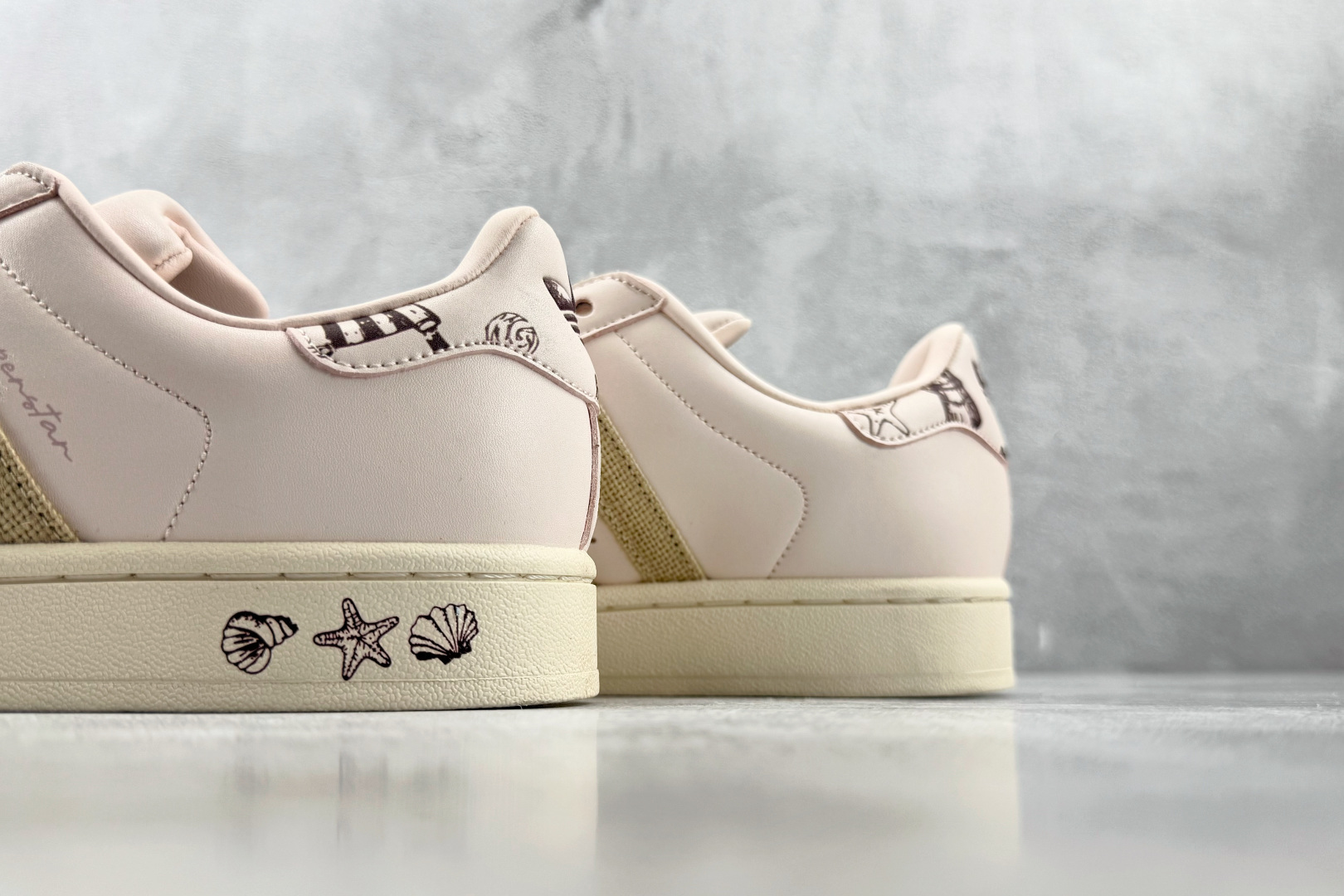DH adidas originals Superstar 2 石英色 货号：LB9764 尺码：35.5 36 36.