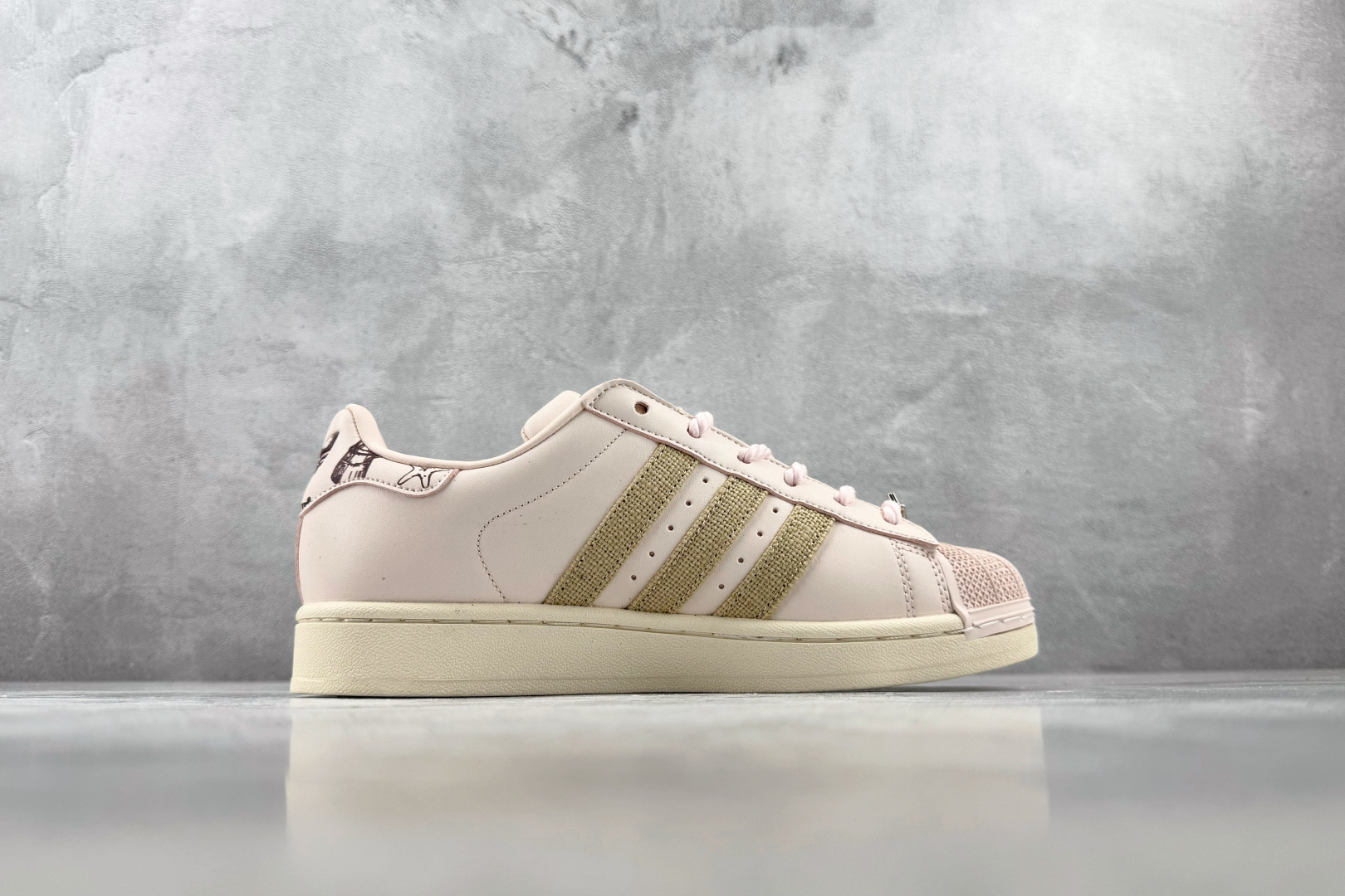 DH adidas originals Superstar 2 石英色 货号：LB9764 尺码：35.5 36 36.