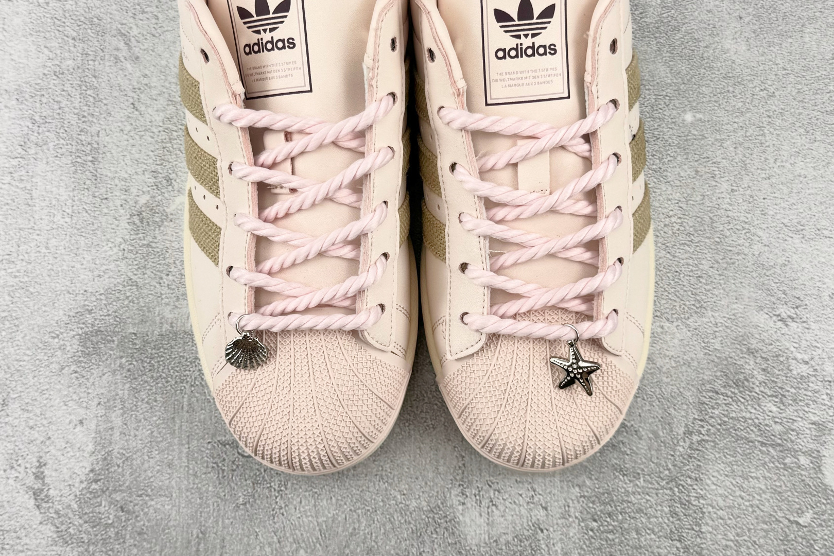 DH adidas originals Superstar 2 石英色 货号：LB9764 尺码：35.5 36 36.