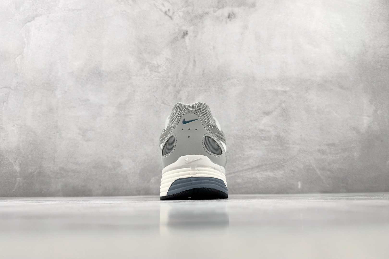 HN Nike P-6000 烟灰蓝 货号:IR5279 003 尺码:36 36.5 37 38.5 39 40 40 HN Nike P-6000 烟灰蓝 货号:IR5279 003 尺码:36 36.5 37 38.5 39 40 40