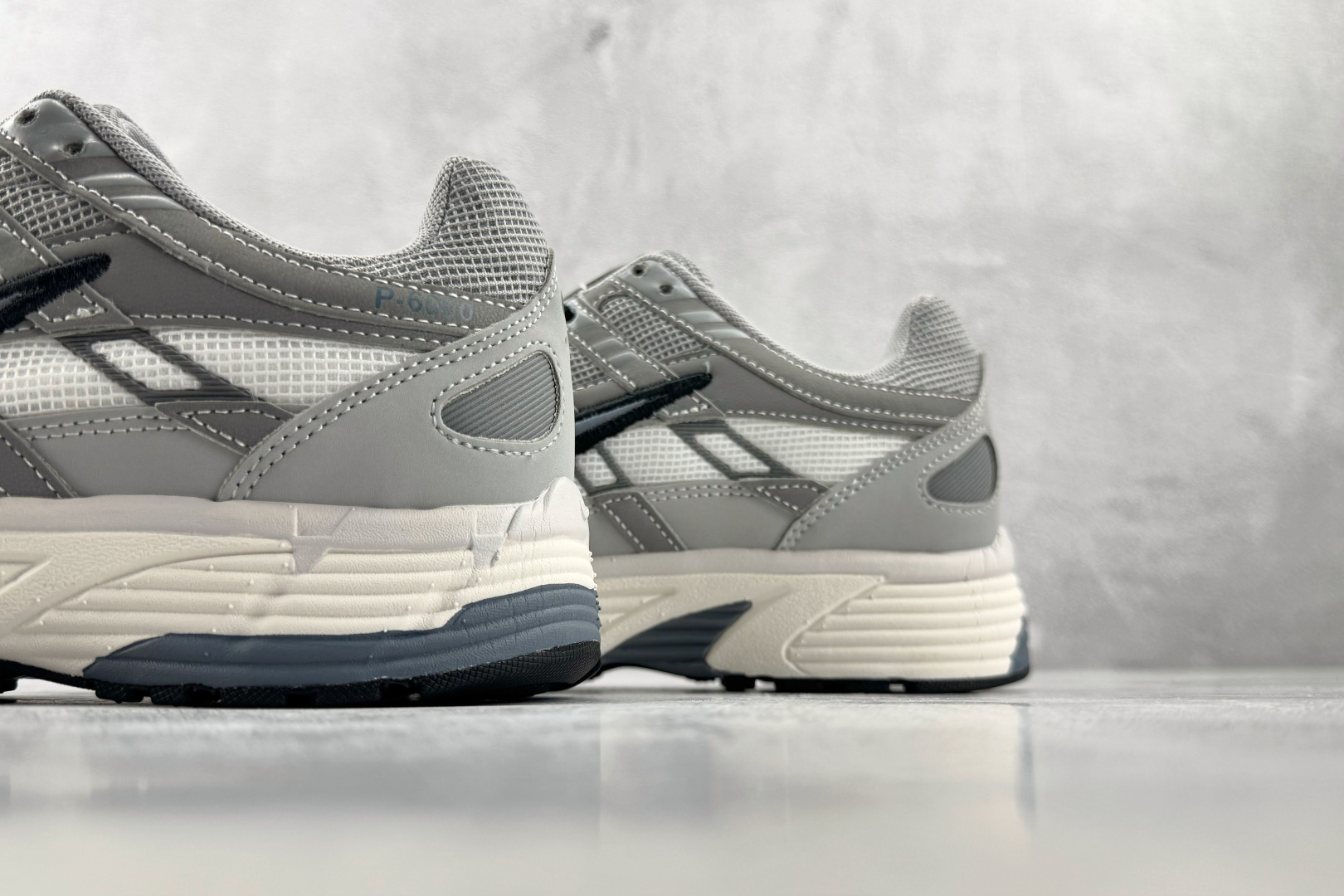 HN Nike P-6000 烟灰蓝 货号:IR5279 003 尺码:36 36.5 37 38.5 39 40 40 HN Nike P-6000 烟灰蓝 货号:IR5279 003 尺码:36 36.5 37 38.5 39 40 40