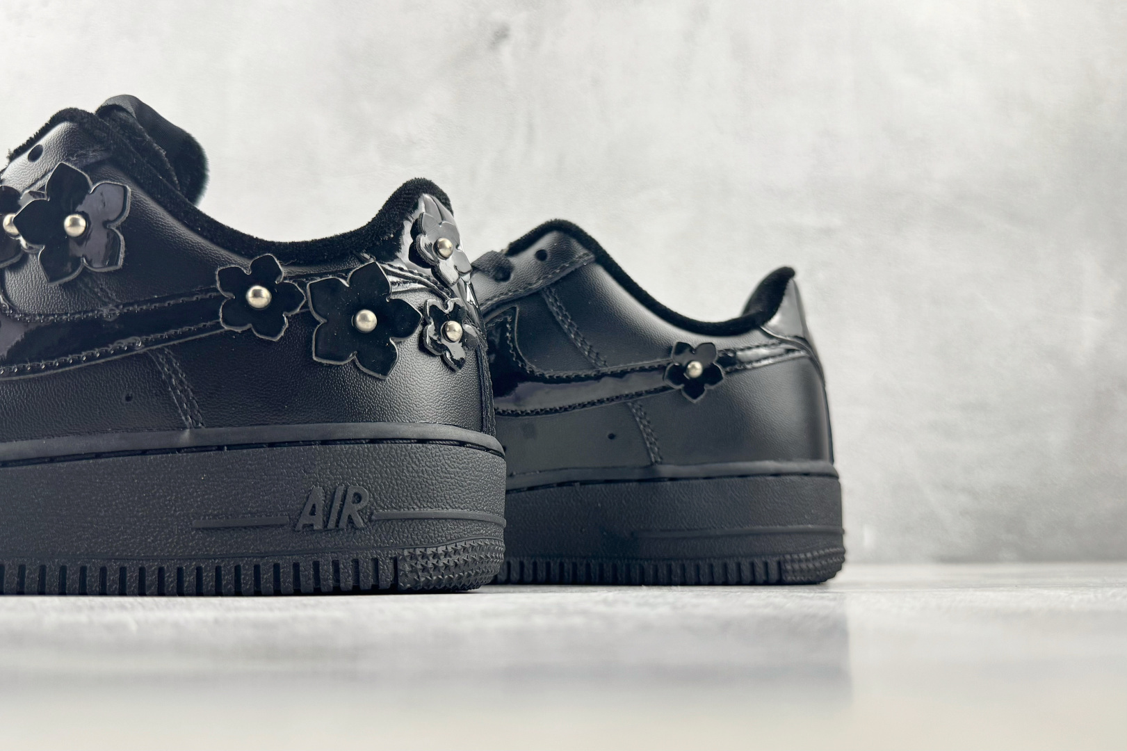 3A Nike Air Force 1 '07 黑色 货号：IR8637-001 尺码：36 36.5 37 38.5 