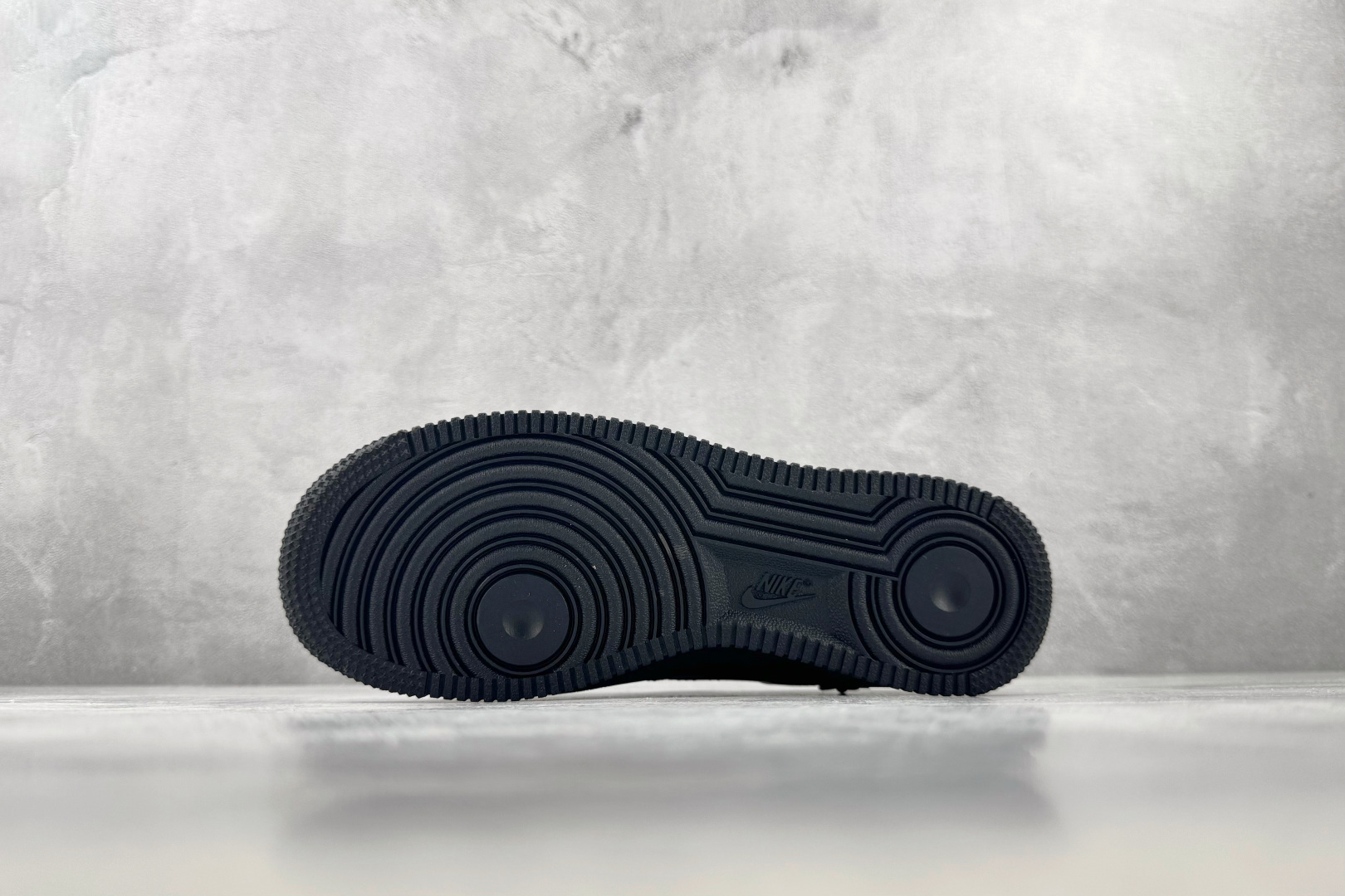 3A Nike Air Force 1 '07 黑色 货号：IR8637-001 尺码：36 36.5 37 38.5 