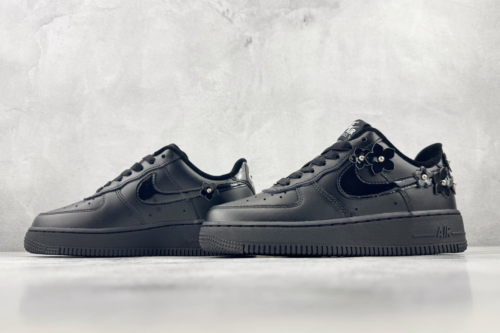 3A Nike Air Force 1 '07 黑色 货号：IR8637-001 尺码：36 36.5 37 38.5 