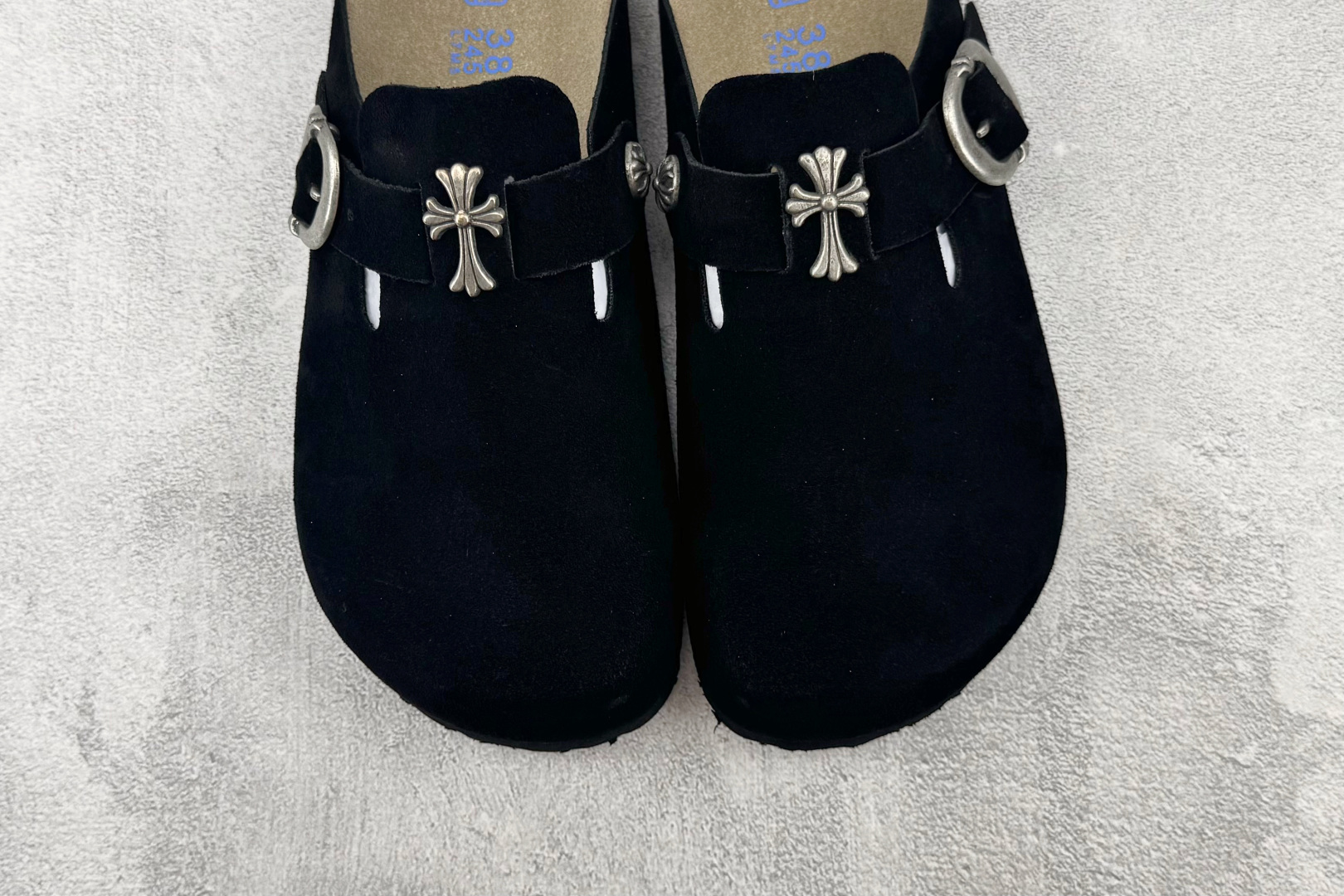 莞产 Birkenstock BS Chrome Hearts 黑色 货号: 尺码:39 40 40.5 41 42 莞产 Birkenstock BS Chrome Hearts 黑色 货号: 尺码:39 40 40.5 41 42