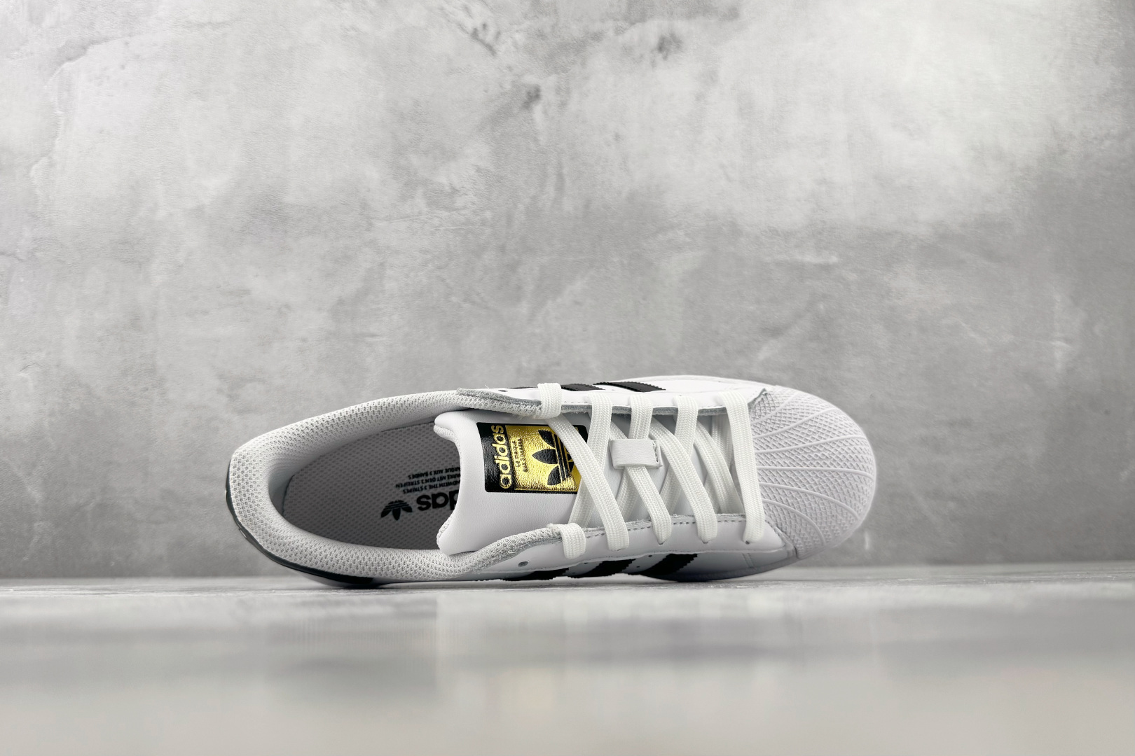 GOD神版 完美还原 正确版本 adidas originals SUPERSTAR 白黑 货号:EG4958 尺码:3 GOD神版 完美还原 正确版本 adidas originals SUPERSTAR 白黑 货号:EG4958 尺码:3