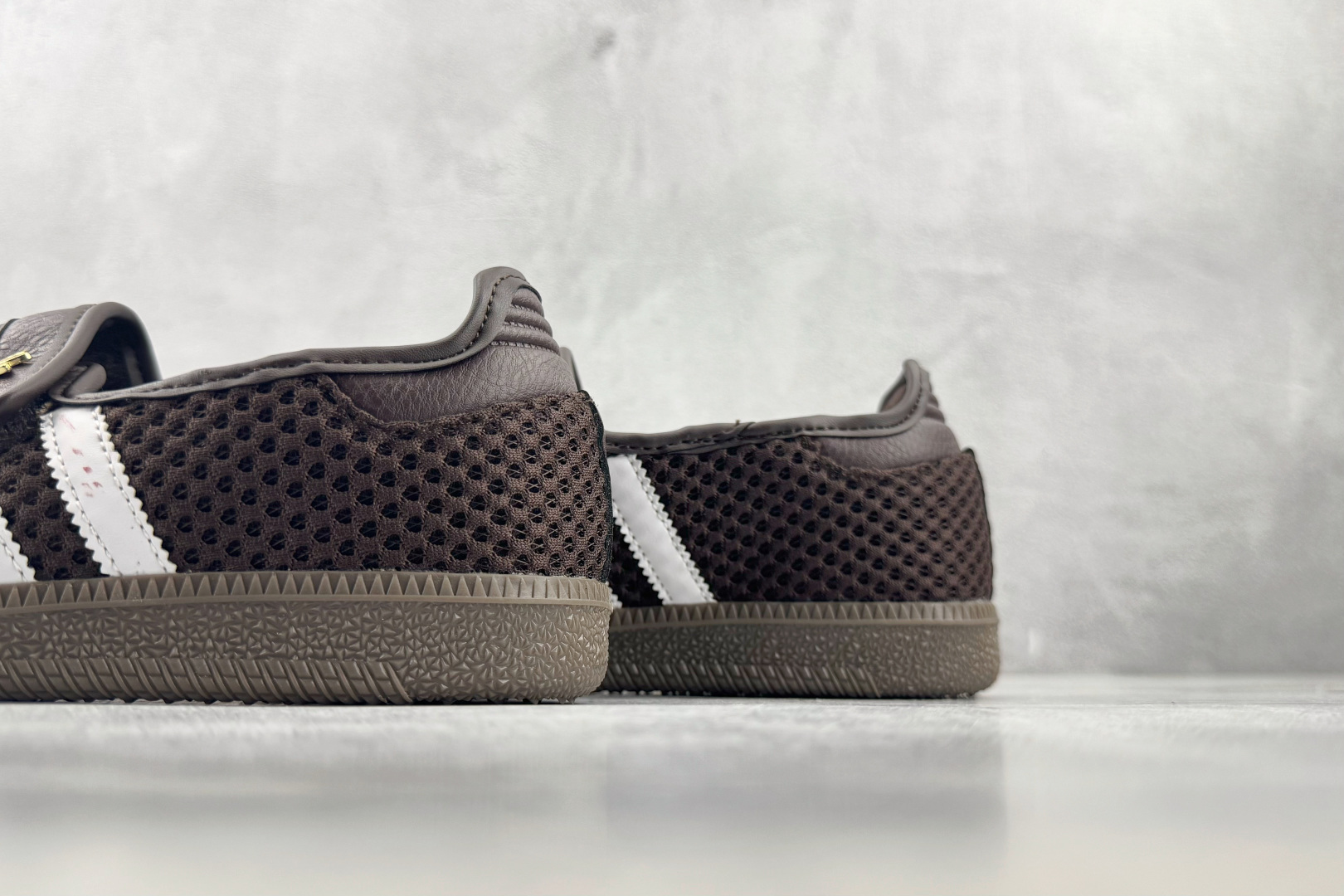 HX adidas originals Samba Jane 网面棕 货号:LA6829 尺码:35.5 36 36.5 HX adidas originals Samba Jane 网面棕 货号:LA6829 尺码:35.5 36 36.5