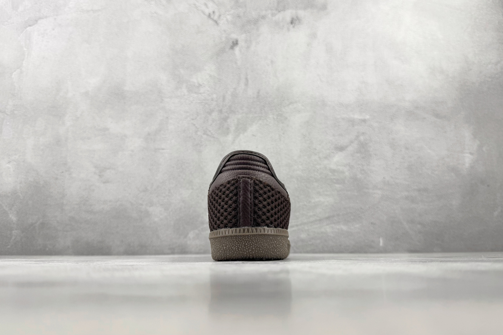 HX adidas originals Samba Jane 网面棕 货号:LA6829 尺码:35.5 36 36.5 HX adidas originals Samba Jane 网面棕 货号:LA6829 尺码:35.5 36 36.5