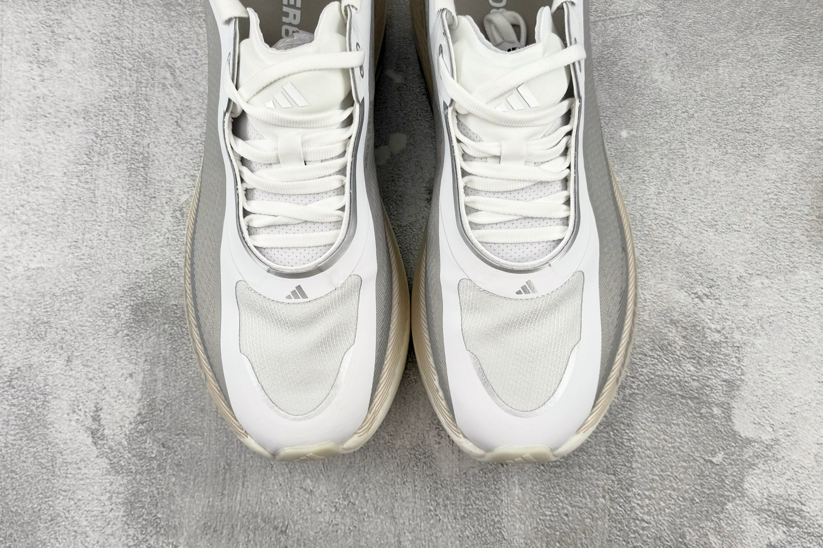 HD 平台订单 adidas Hyperboost Edge 白灰 货号:KK0288 尺码:36 36.5 37.5 HD 平台订单 adidas Hyperboost Edge 白灰 货号:KK0288 尺码:36 36.5 37.5