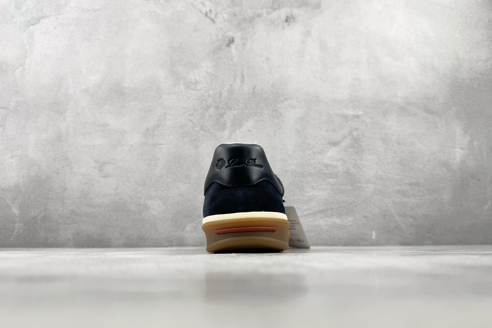 A+ Loro Piana 黑色 货号：FAO1547W000 尺码：39 40 41 42 43 44 45 