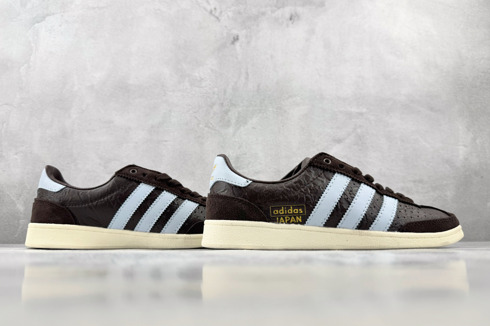 R版 出口订单 adidas originals JAPAN SQ 棕蓝 货号:KI2703 尺码:35.5 36 36 R版 出口订单 adidas originals JAPAN SQ 棕蓝 货号:KI2703 尺码:35.5 36 36