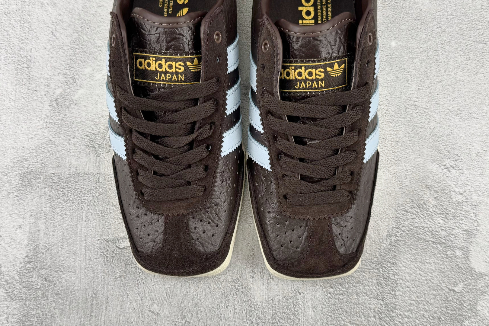 R版 出口订单 adidas originals JAPAN SQ 棕蓝 货号:KI2703 尺码:35.5 36 36 R版 出口订单 adidas originals JAPAN SQ 棕蓝 货号:KI2703 尺码:35.5 36 36