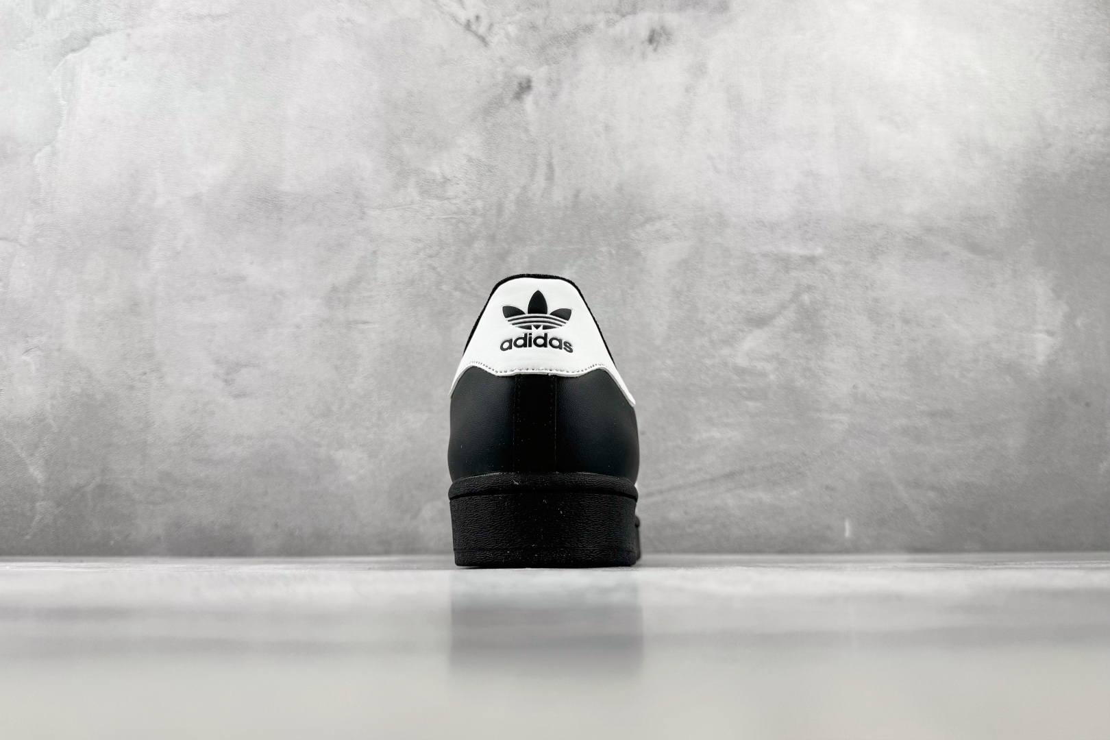 完美还原 正确版本 adidas originals SUPERSTAR 黑白 货号:EG4959 尺码:35.5 36 完美还原 正确版本 adidas originals SUPERSTAR 黑白 货号:EG4959 尺码:35.5 36