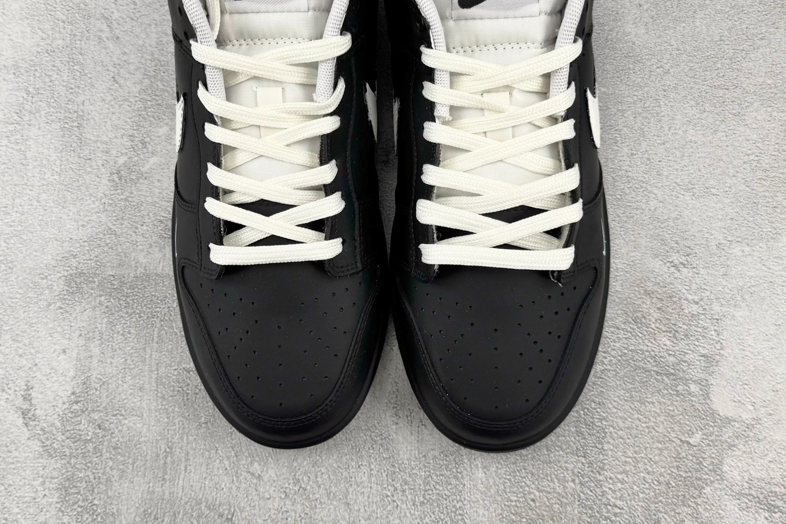 YC Nike Dunk 黑屿顽客 黑白 货号：WC1220 001 尺码：40 40.5 41 42 42.5 43 