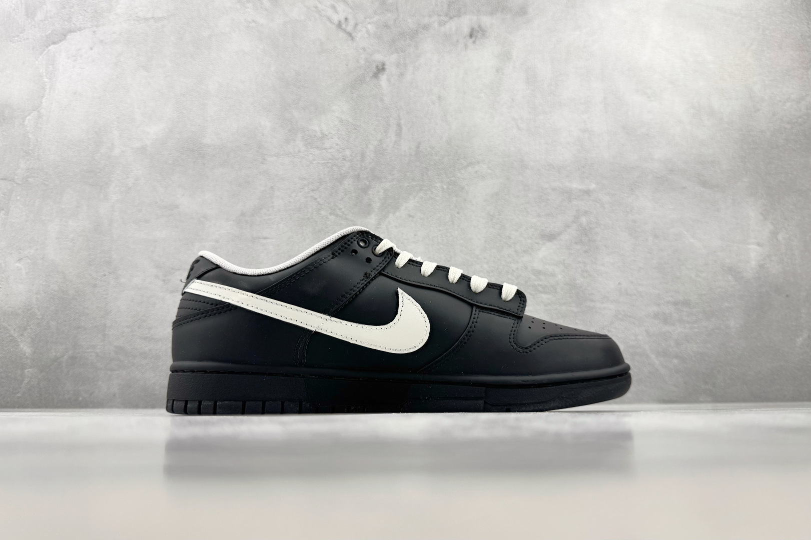 YC Nike Dunk 黑屿顽客 黑白 货号：WC1220 001 尺码：40 40.5 41 42 42.5 43 