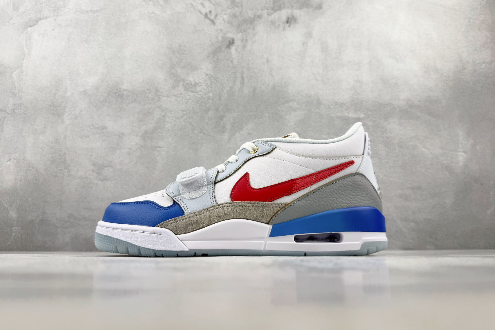 F2 外贸F版最强平替 Jordan Legacy 312 白蓝红 货号：FN8902 161 尺码：36 36.5 3