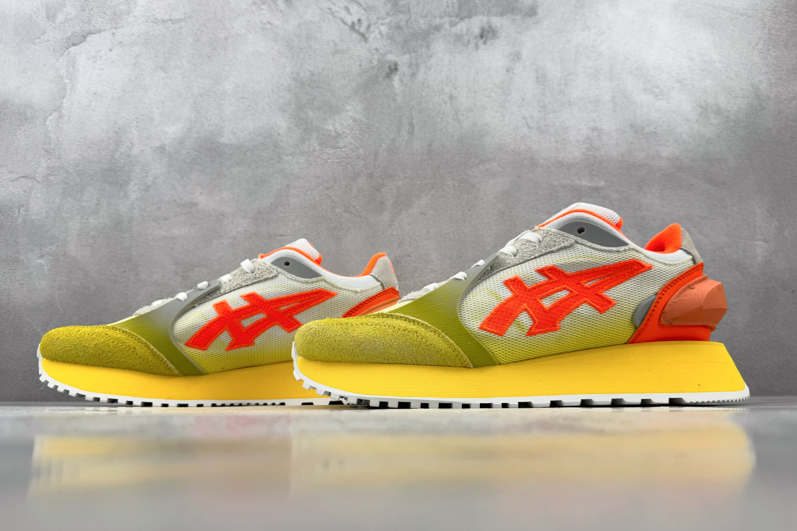 SC 渠道特供 Onitsuka Tiger鬼塚虎 MoageMoage Co 亮黄色 货号:1183B555-101 SC 渠道特供 Onitsuka Tiger鬼塚虎 MoageMoage Co 亮黄色 货号:1183B555-101