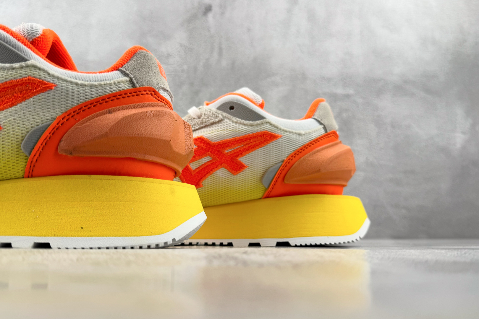 SC 渠道特供 Onitsuka Tiger鬼塚虎 MoageMoage Co 亮黄色 货号:1183B555-101 SC 渠道特供 Onitsuka Tiger鬼塚虎 MoageMoage Co 亮黄色 货号:1183B555-101