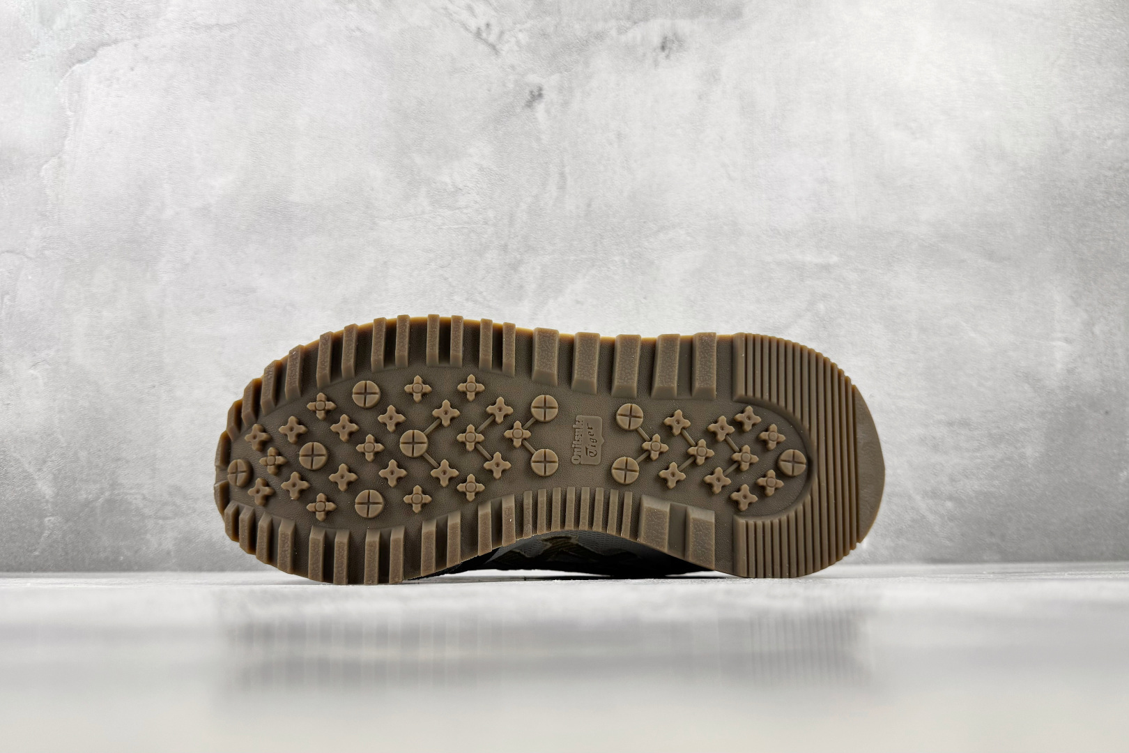 SC 渠道特供 Onitsuka Tiger鬼塚虎 MoageMoage Co 绿色 货号：1183B555-020 尺