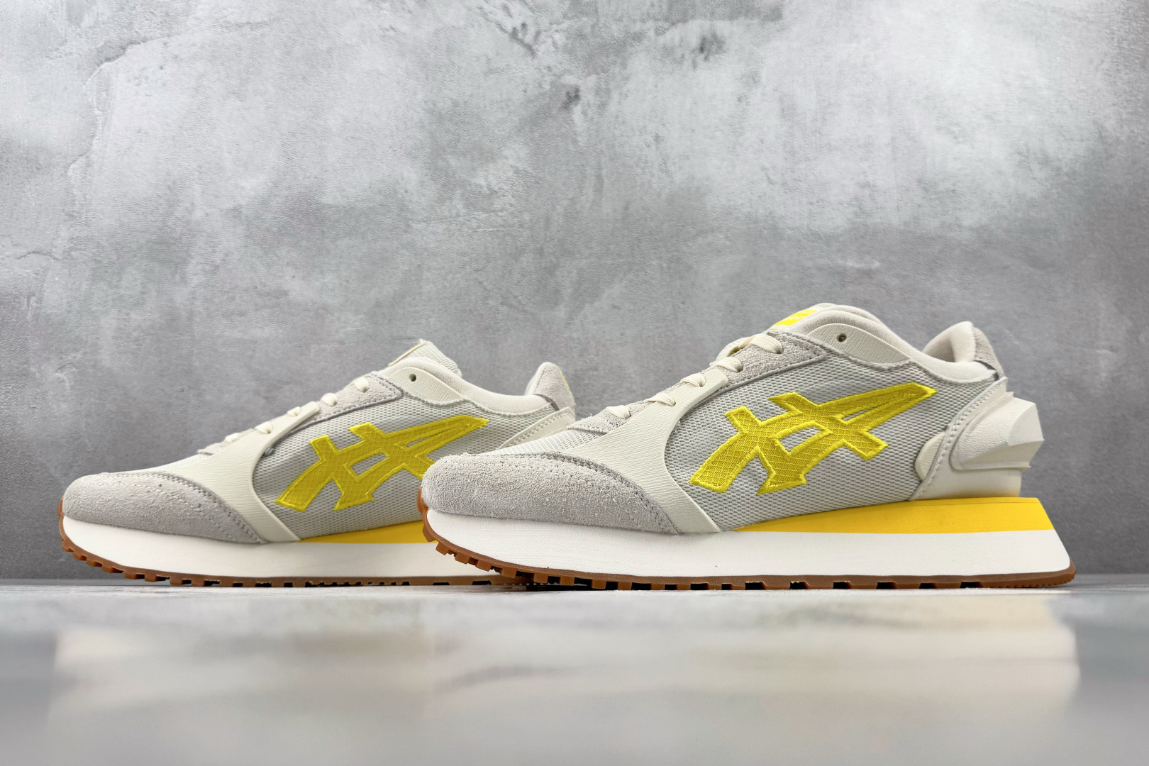 SC 渠道特供 Onitsuka Tiger鬼塚虎 MoageMoage Co 米黄色 货号:1183B555-25 SC 渠道特供 Onitsuka Tiger鬼塚虎 MoageMoage Co 米黄色 货号:1183B555-25