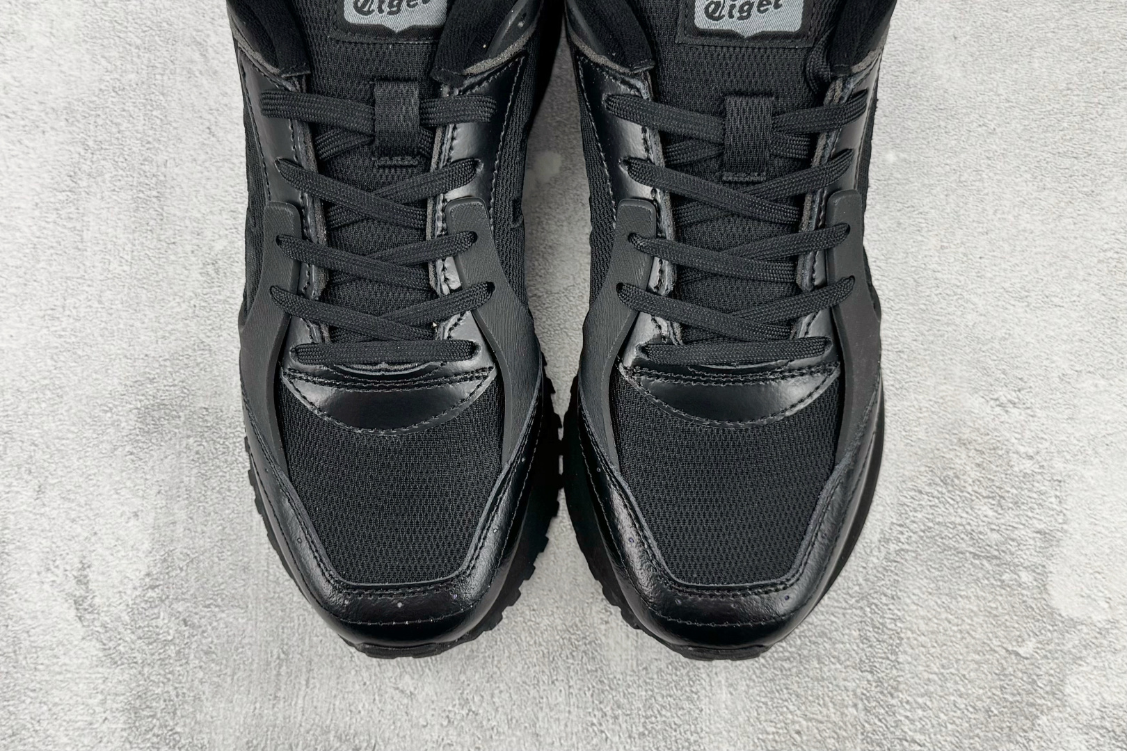 SC 渠道特供 Onitsuka Tiger鬼塚虎 MoageMoage Co 黑色 货号：1183C438-001 尺